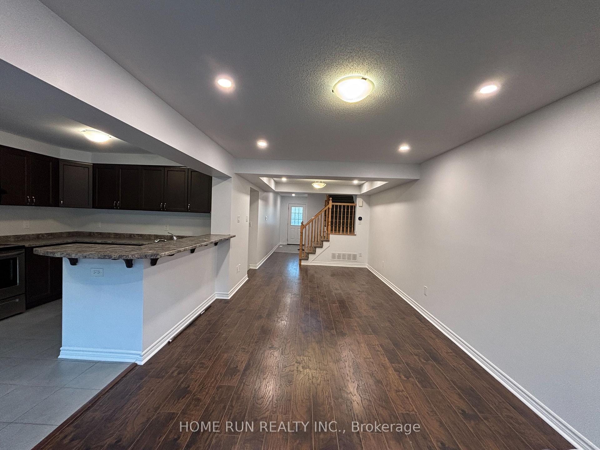 Photo 8 of 2245 Watercolours Way, Ottawa, Barrhaven - Half Moon Bay — HOMEH