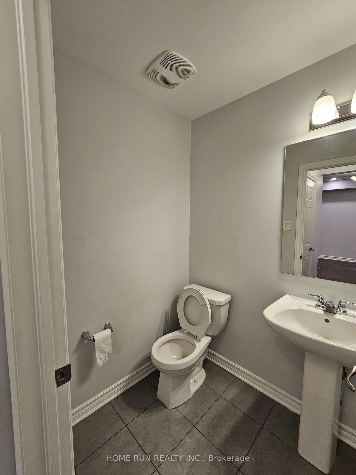 Photo 27 of 2245 Watercolours Way, Ottawa, Barrhaven - Half Moon Bay — HOMEH