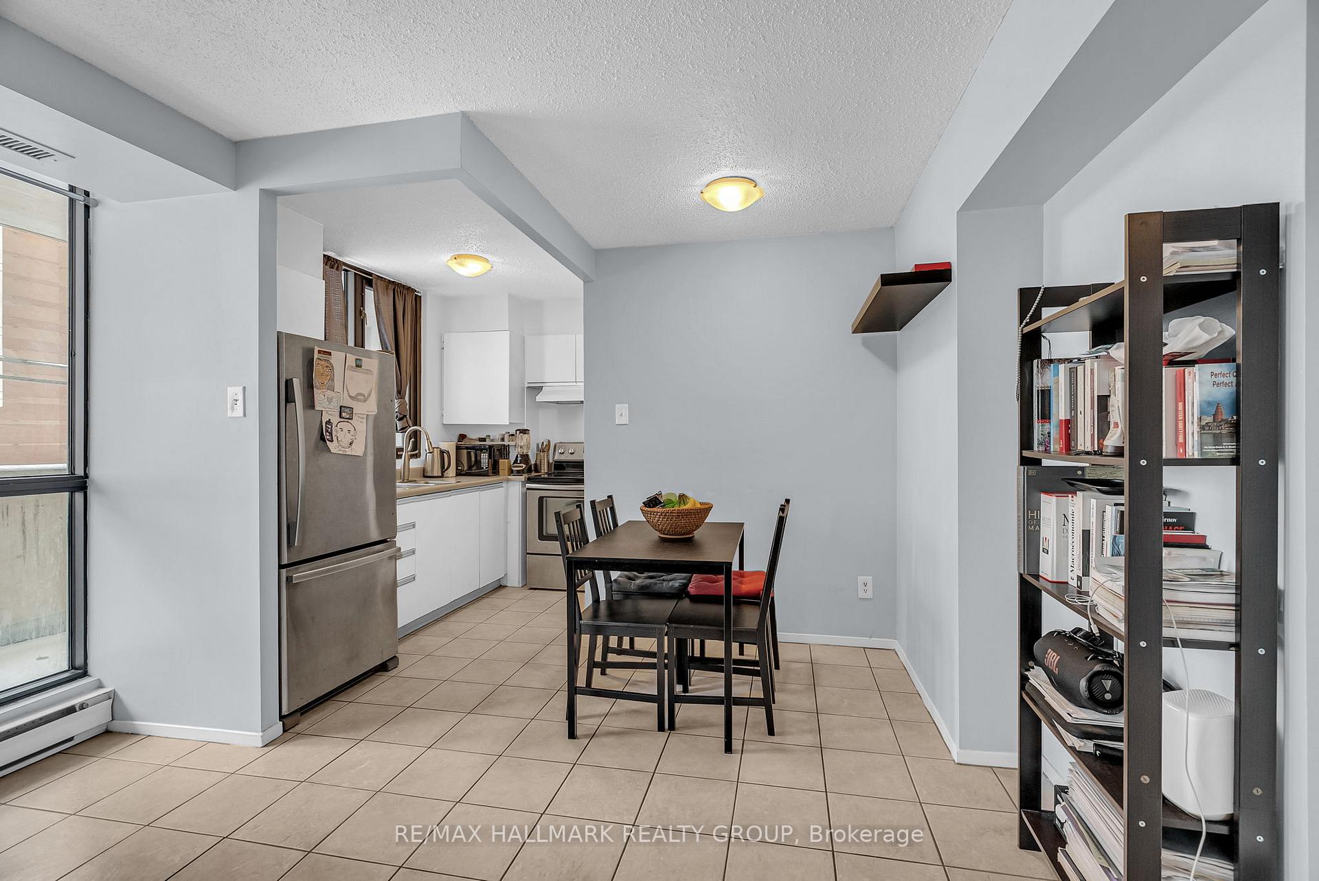 Photo 7 of Unit 202, 200 Bay Street, Ottawa, Ottawa Centre — HOMEH