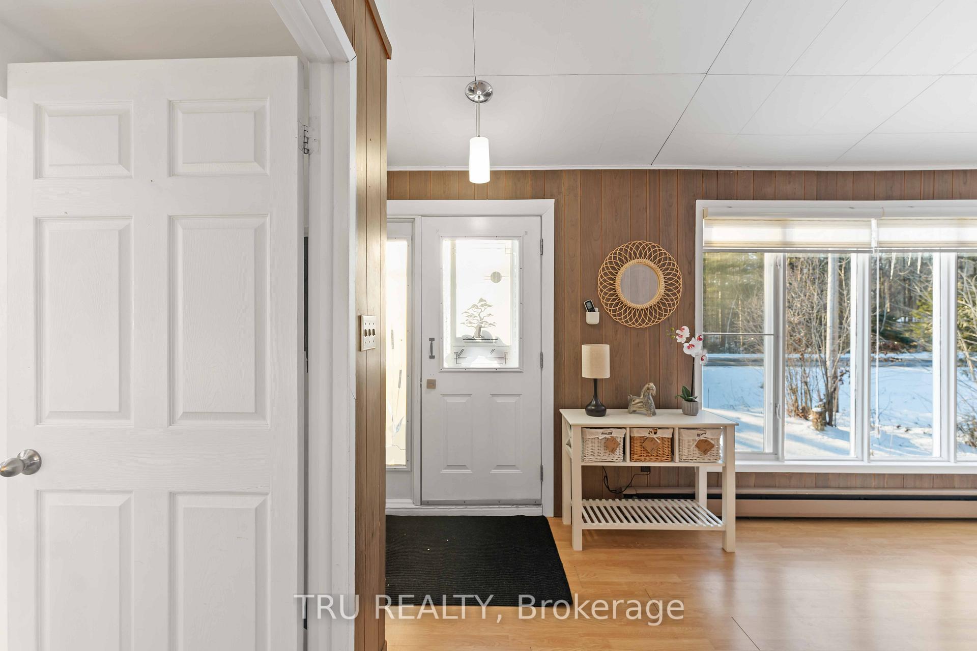 Photo 3 of 5903 Piperville Road, Ottawa, Carlsbad Springs — HOMEH