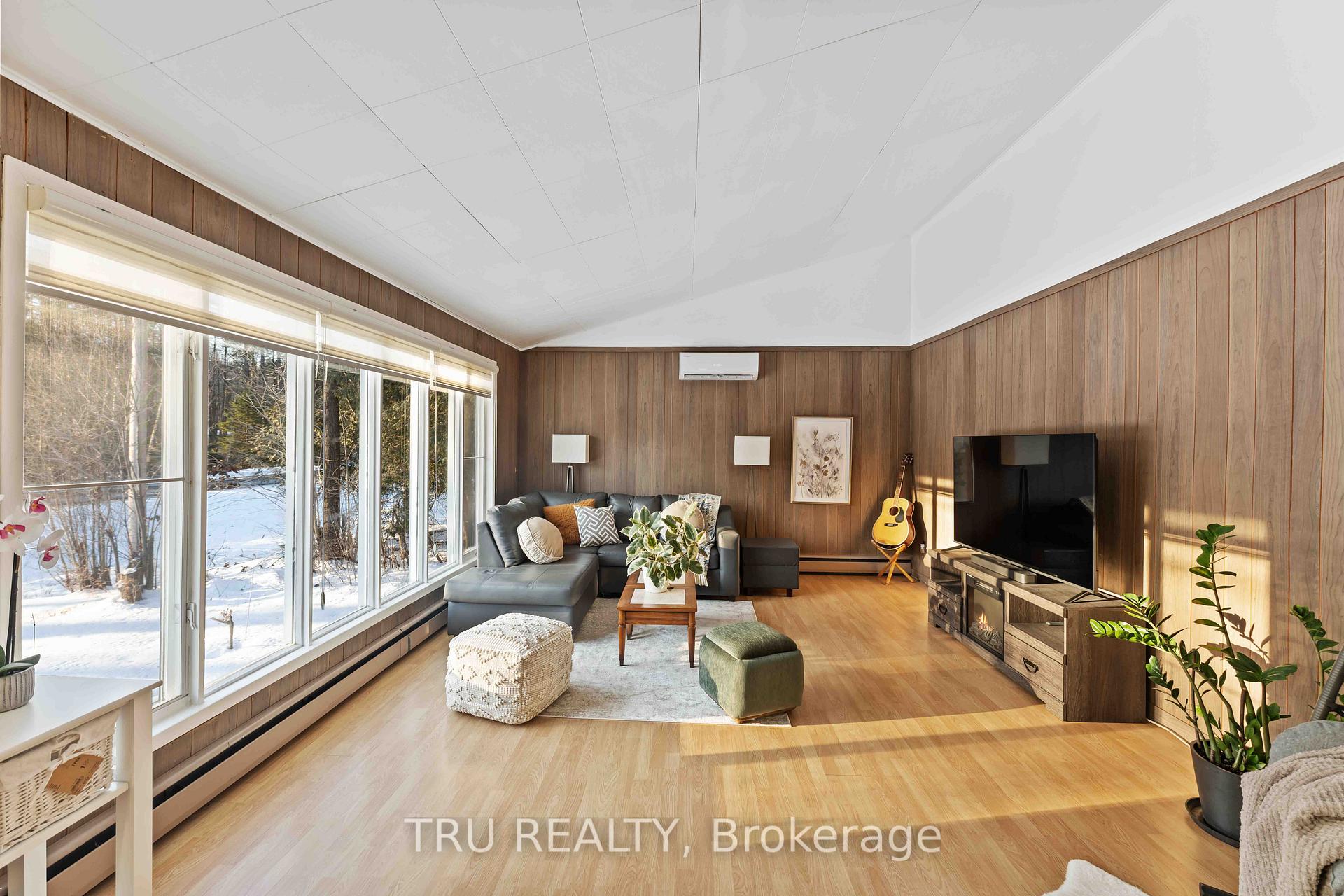 Photo 6 of 5903 Piperville Road, Ottawa, Carlsbad Springs — HOMEH