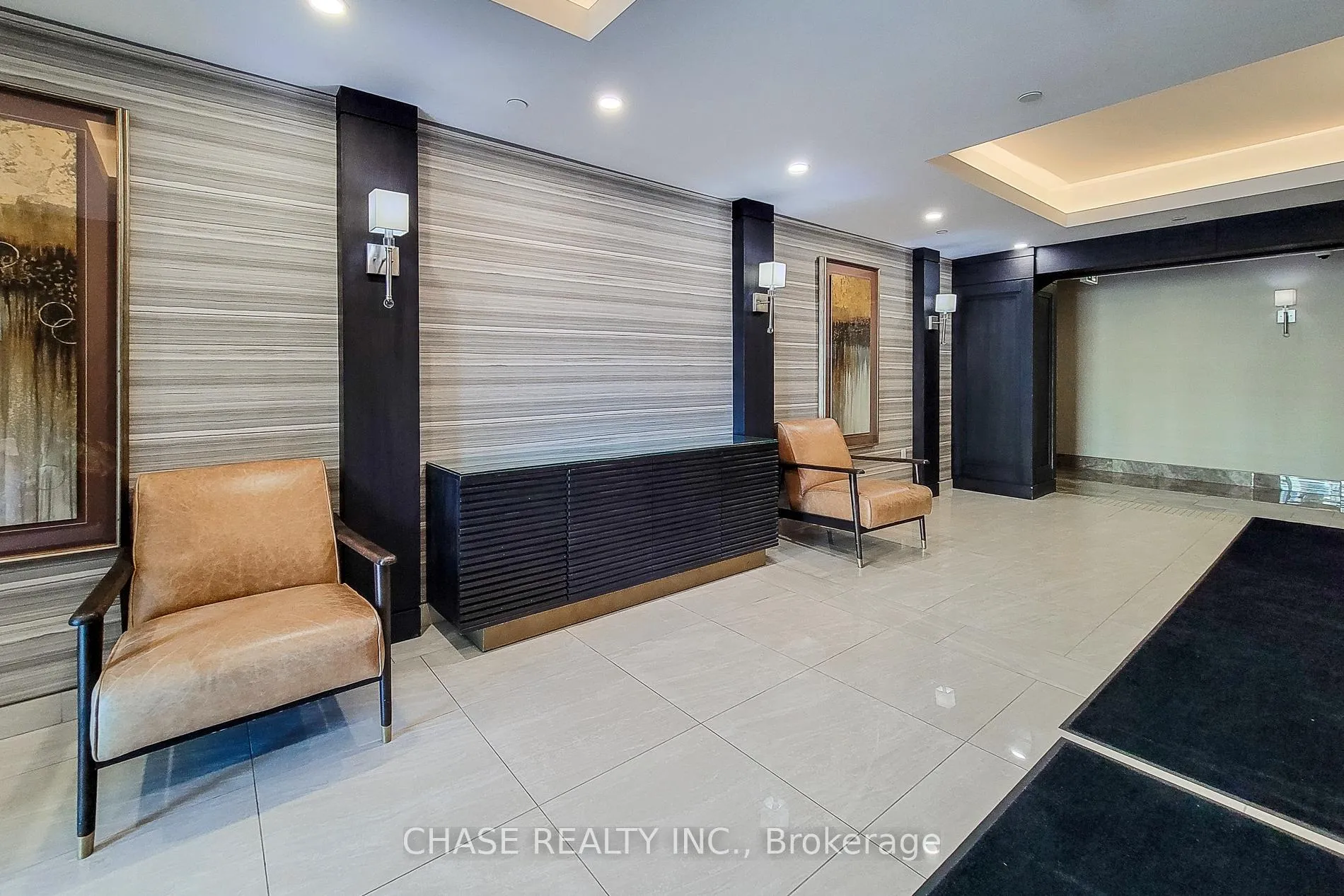 Photo 6 of Unit 638, 125 Shoreview Place, Hamilton, Lakeshore — HOMEH
