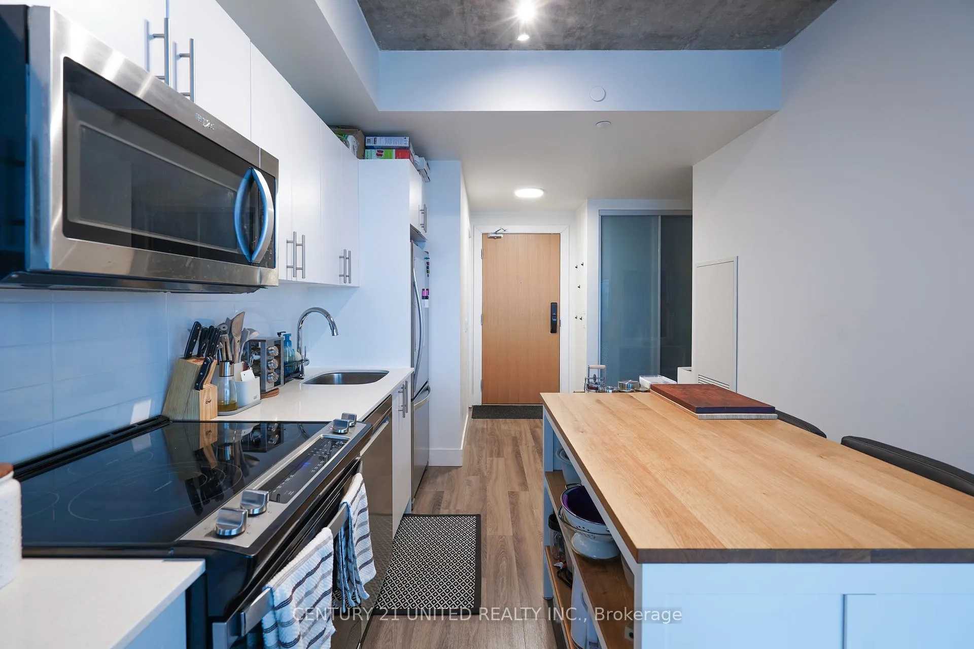 Photo 3 of Unit 1411, 80 Bond Street E, Oshawa, Central — HOMEH