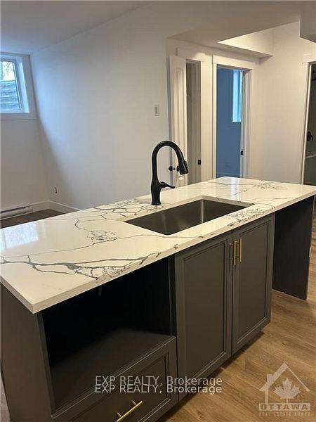 Photo 5 of Unit B, 1354 Louis Lane, Ottawa, Cyrville Rd./Industrial Park — HOMEH