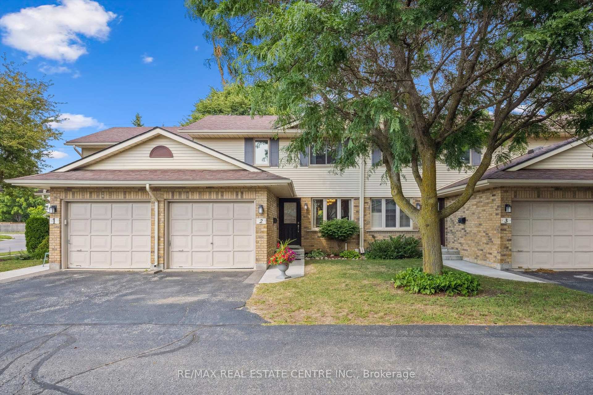 Photo 1 of Unit 2, 375 Kingscourt Drive, Waterloo — HOMEH