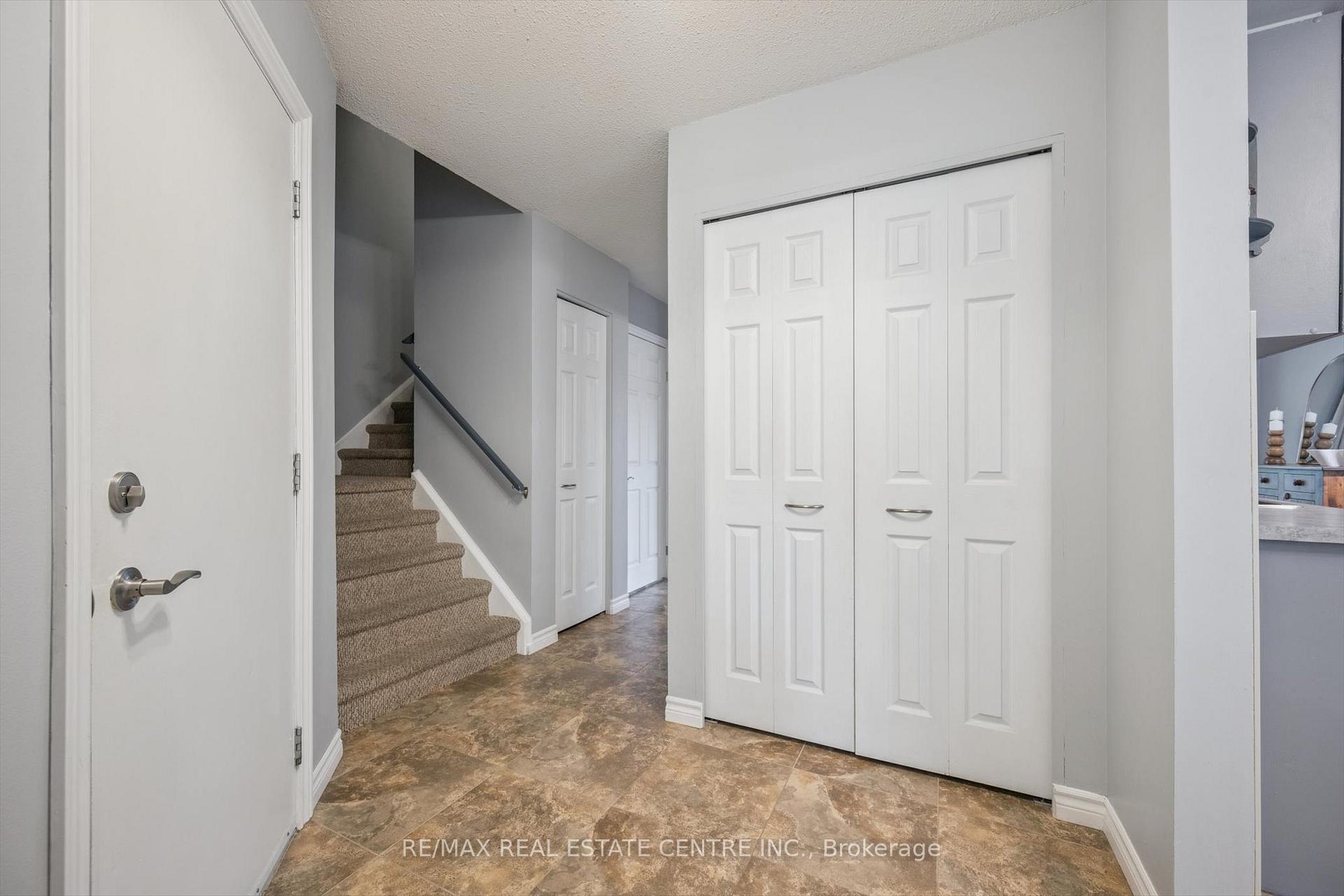 Photo 6 of Unit 2, 375 Kingscourt Drive, Waterloo — HOMEH