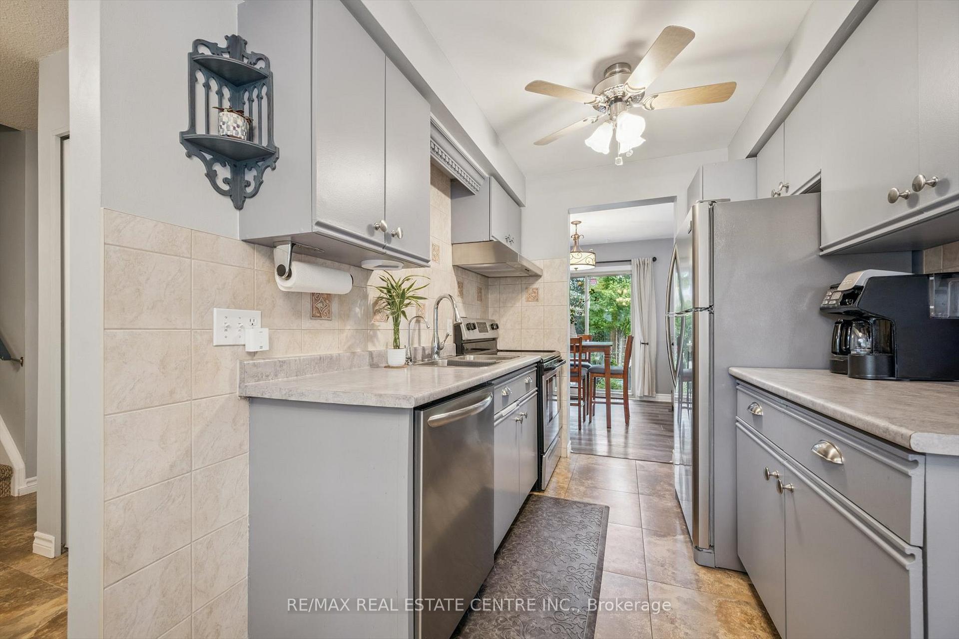 Photo 9 of Unit 2, 375 Kingscourt Drive, Waterloo — HOMEH