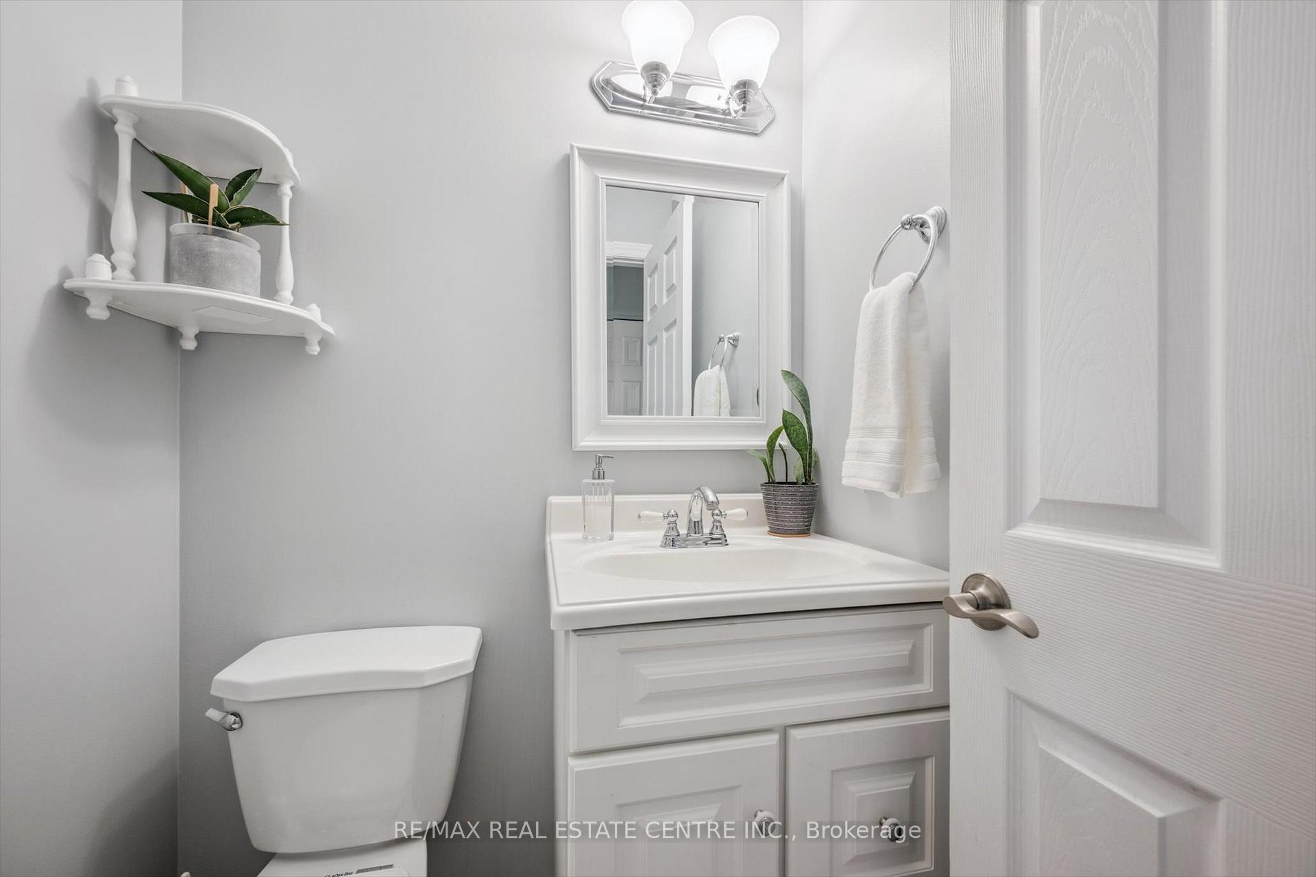 Photo 19 of Unit 2, 375 Kingscourt Drive, Waterloo — HOMEH