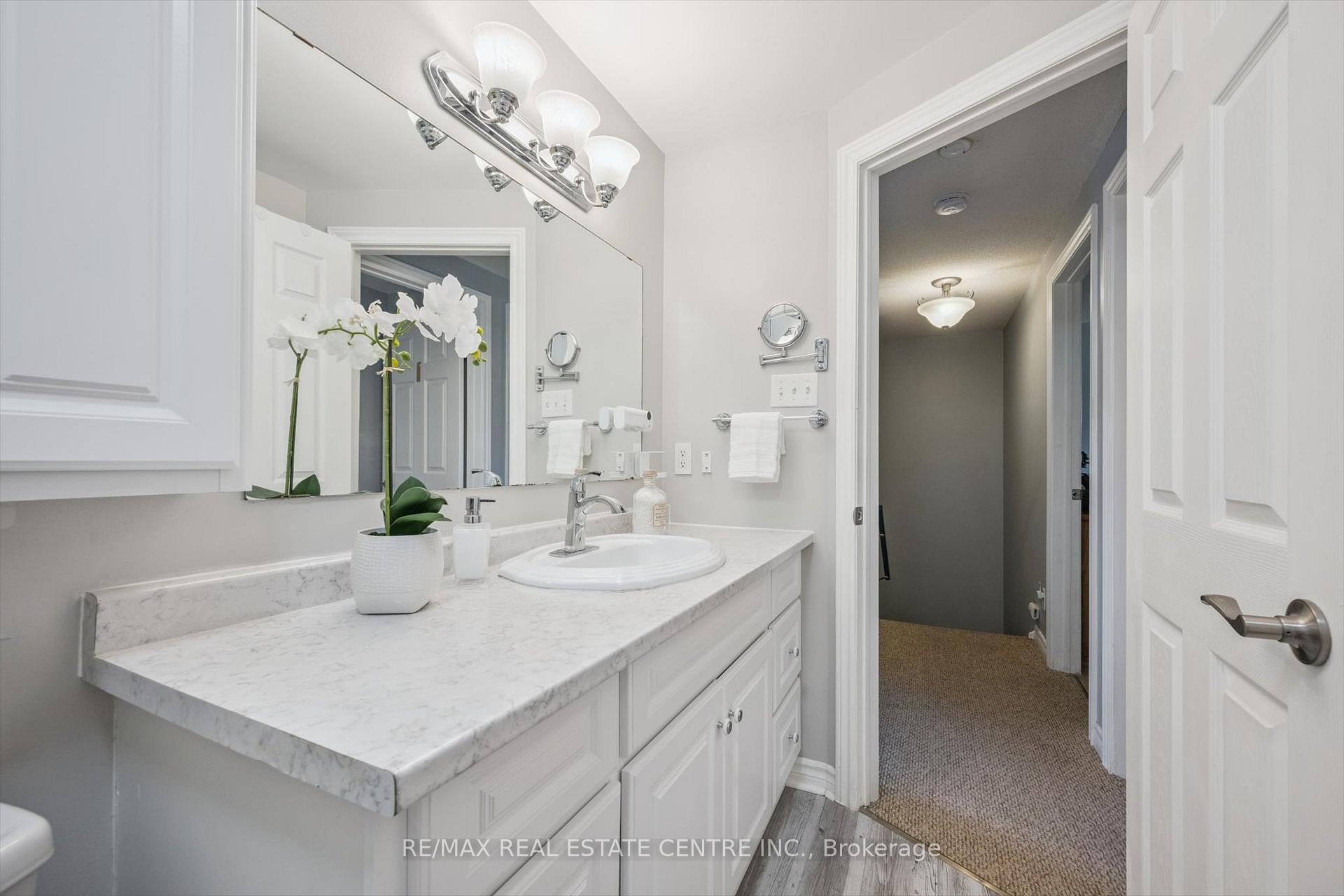 Photo 23 of Unit 2, 375 Kingscourt Drive, Waterloo — HOMEH
