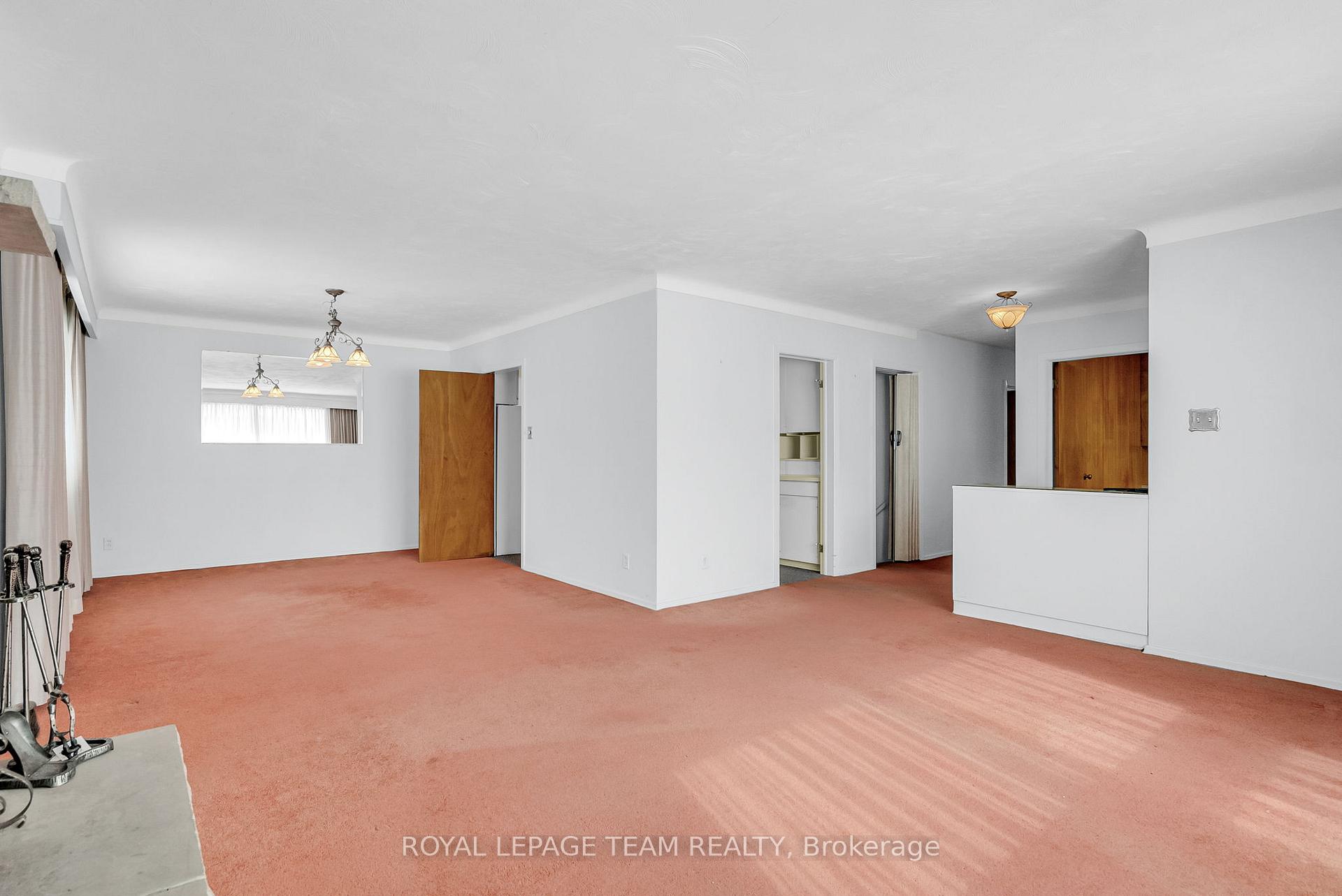 Photo 7 of 461 Parr Avenue, Ottawa, Laurentianview — HOMEH