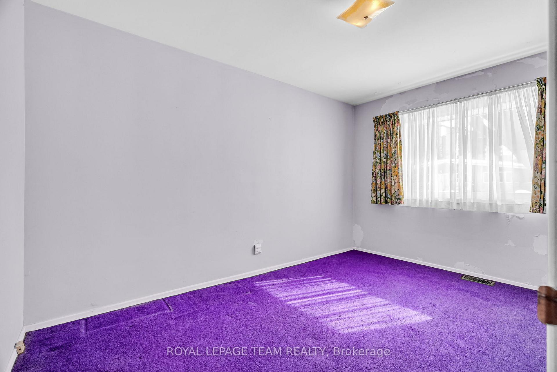 Photo 16 of 461 Parr Avenue, Ottawa, Laurentianview — HOMEH