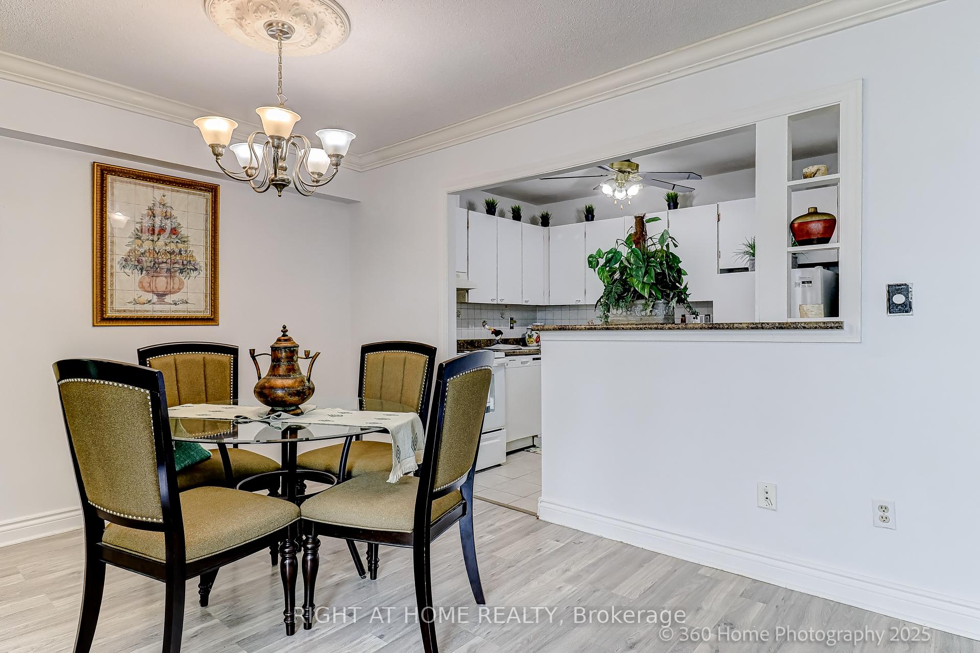 Photo 6 of Unit 1709, 60 Pavane Link Way, Toronto, Flemingdon Park — HOMEH