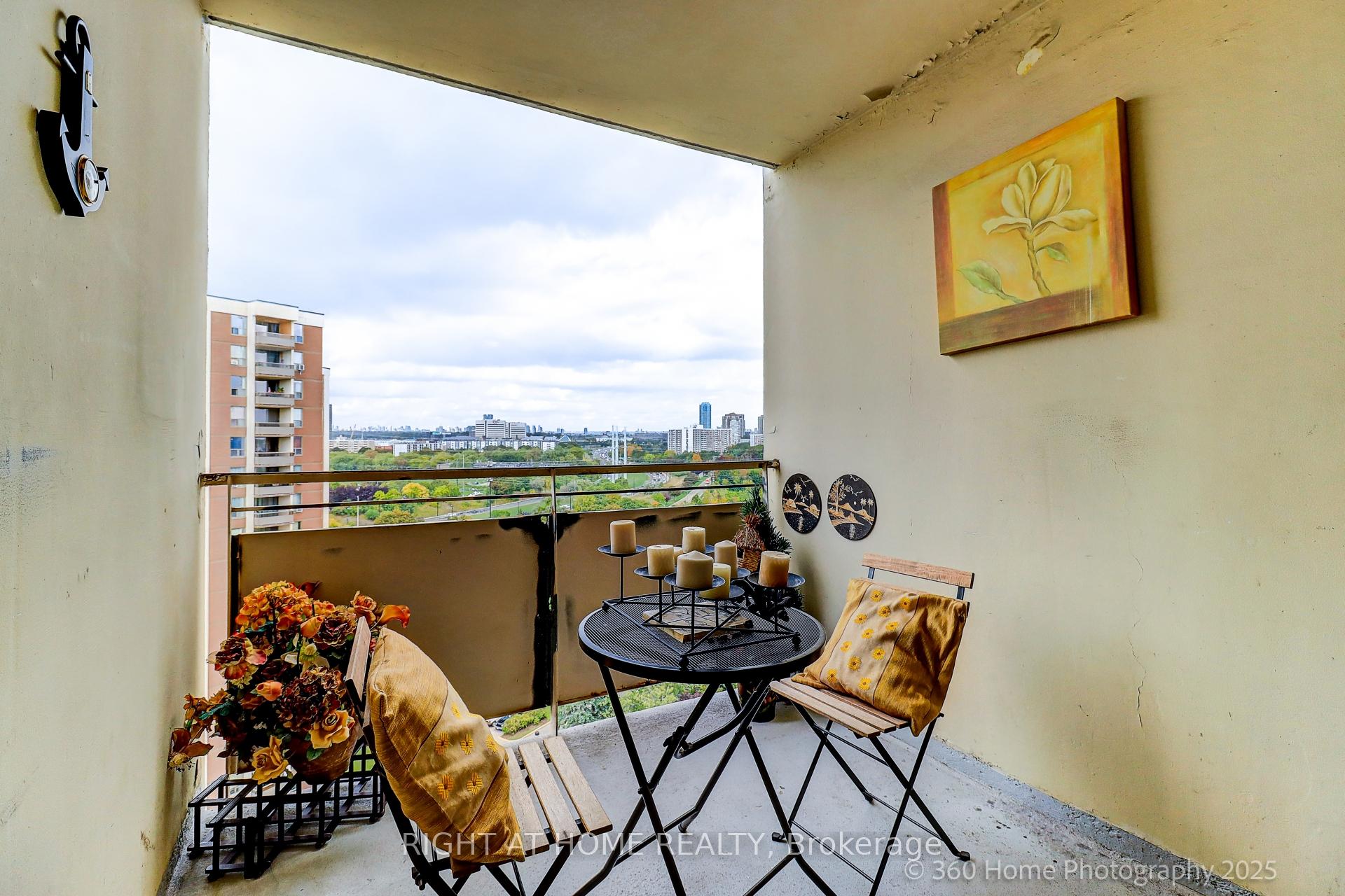 Photo 8 of Unit 1709, 60 Pavane Link Way, Toronto, Flemingdon Park — HOMEH