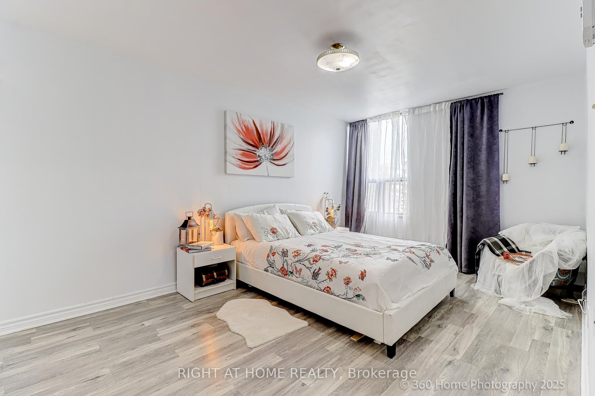 Photo 12 of Unit 1709, 60 Pavane Link Way, Toronto, Flemingdon Park — HOMEH