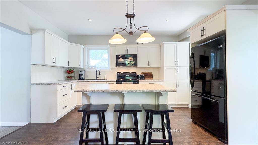 Photo 15 of 130 4TH St, Arran-Elderslie — HOMEH