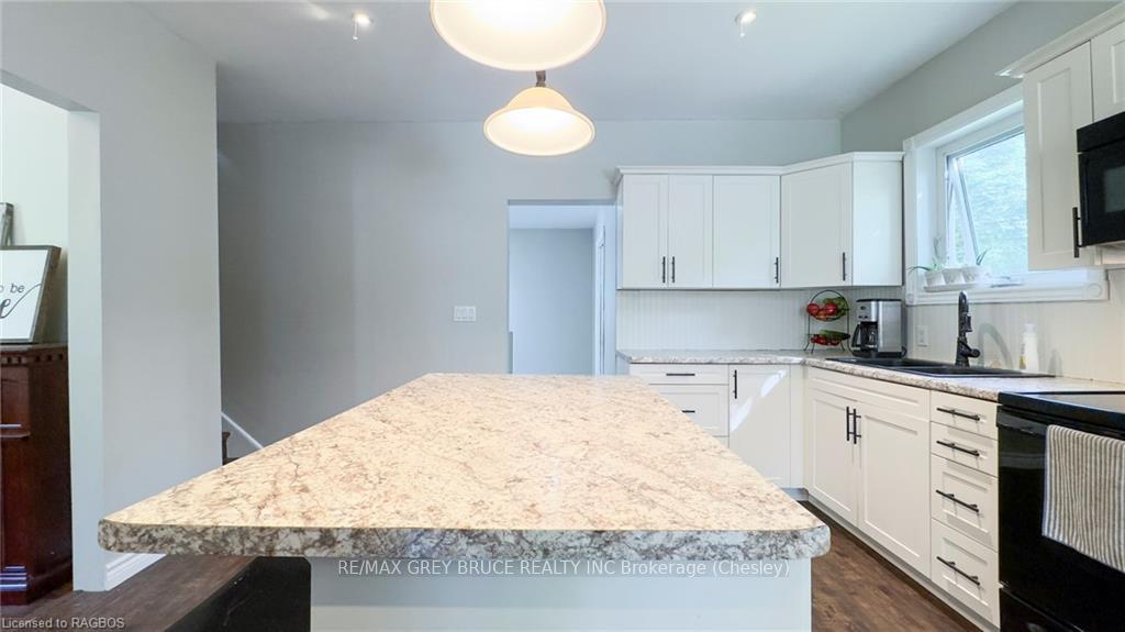 Photo 19 of 130 4TH St, Arran-Elderslie — HOMEH