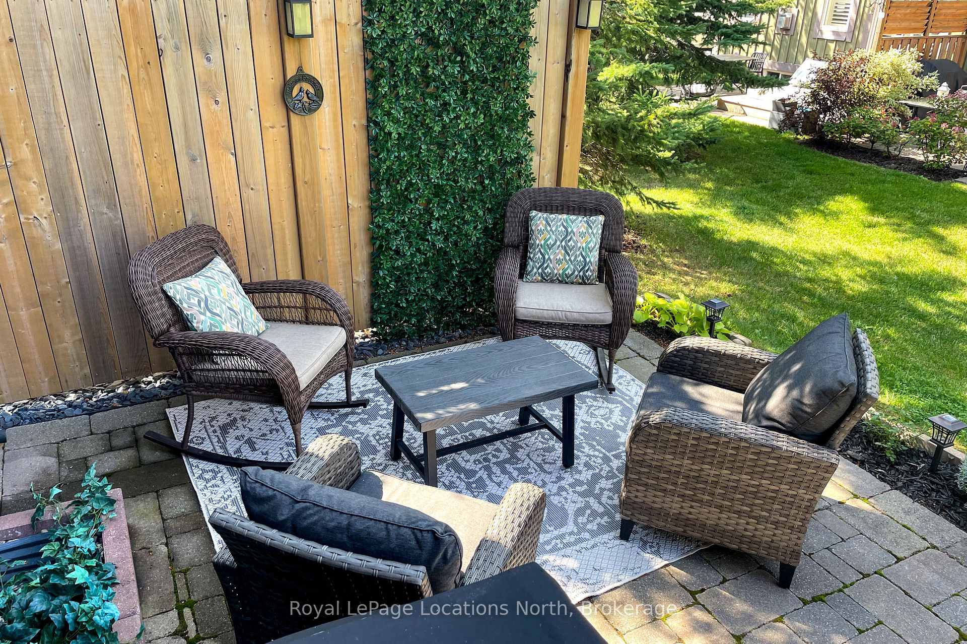 Photo 39 of 20 Wildrose Trail, Collingwood — HOMEH