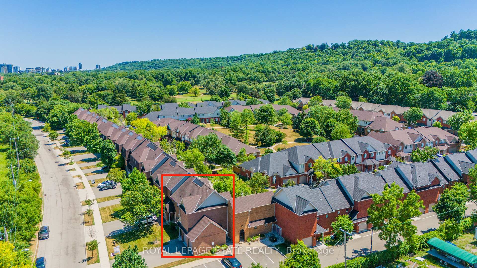 Photo 1 of Unit 16, 100 Beddoe Drive, Hamilton, Chedoke Park — HOMEH