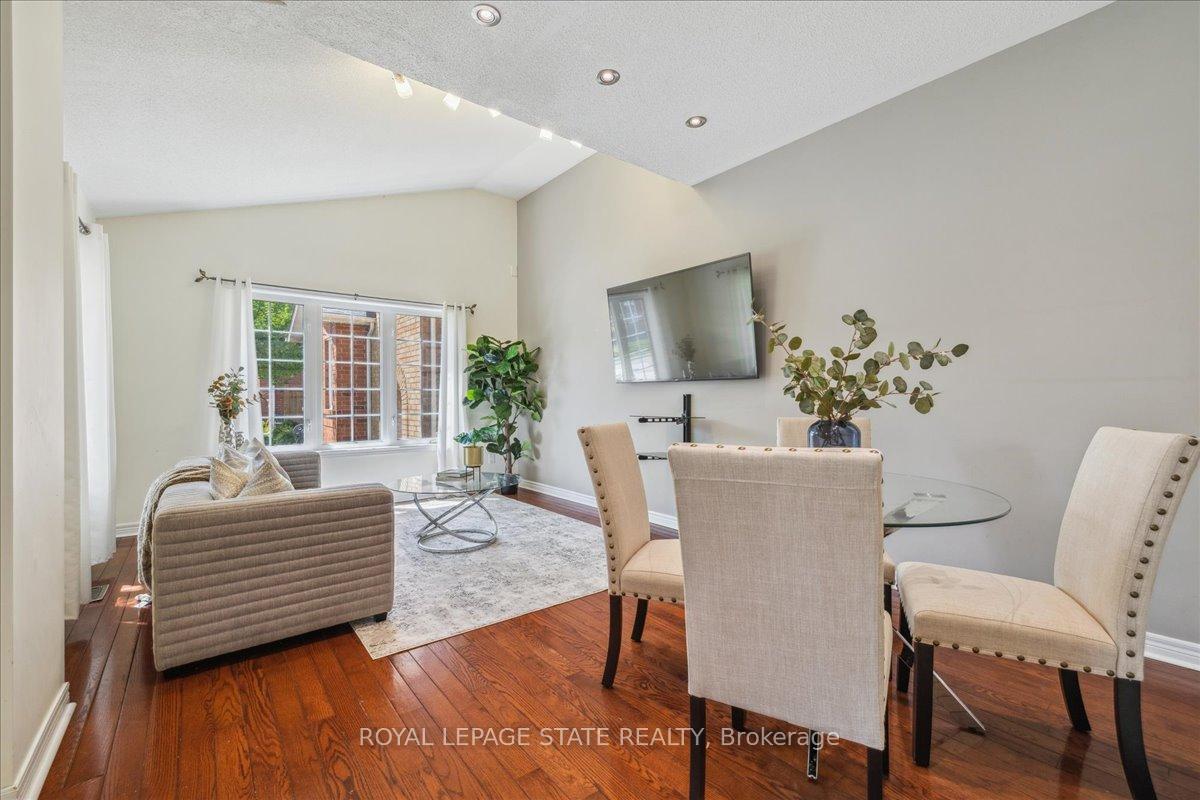 Photo 4 of Unit 16, 100 Beddoe Drive, Hamilton, Chedoke Park — HOMEH