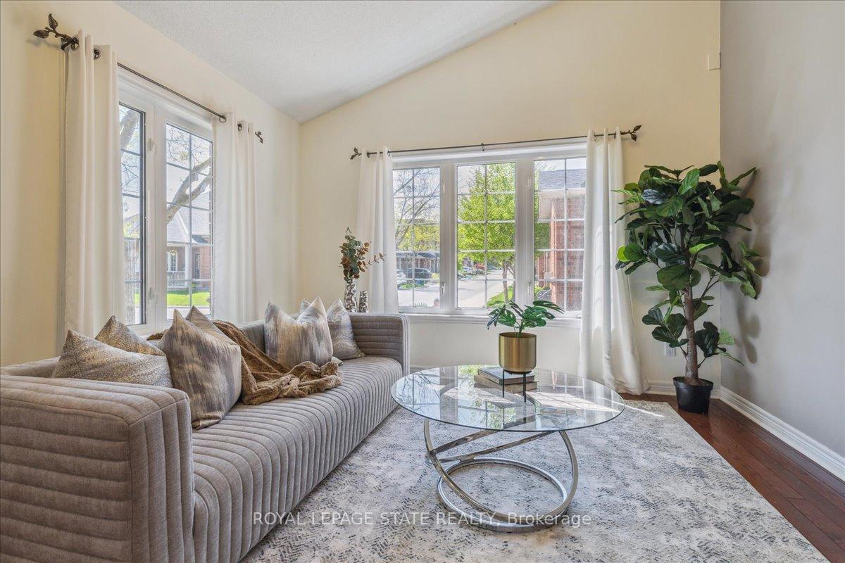 Photo 17 of Unit 16, 100 Beddoe Drive, Hamilton, Chedoke Park — HOMEH