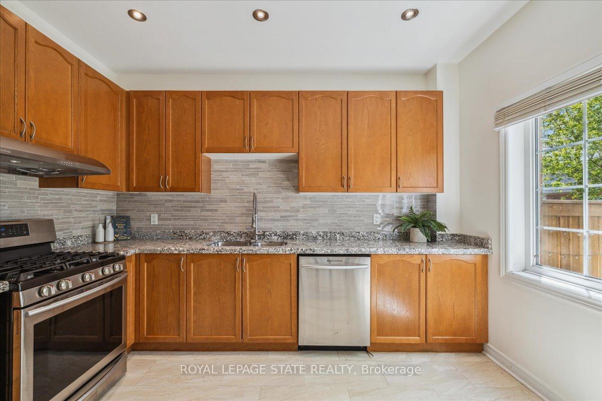 Photo 22 of Unit 16, 100 Beddoe Drive, Hamilton, Chedoke Park — HOMEH