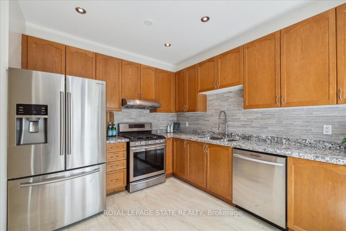 Photo 23 of Unit 16, 100 Beddoe Drive, Hamilton, Chedoke Park — HOMEH