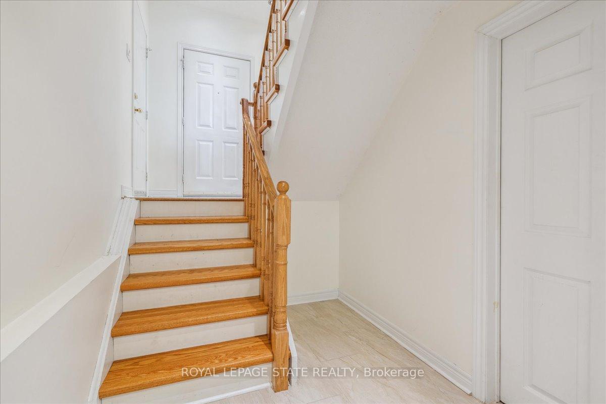 Photo 38 of Unit 16, 100 Beddoe Drive, Hamilton, Chedoke Park — HOMEH