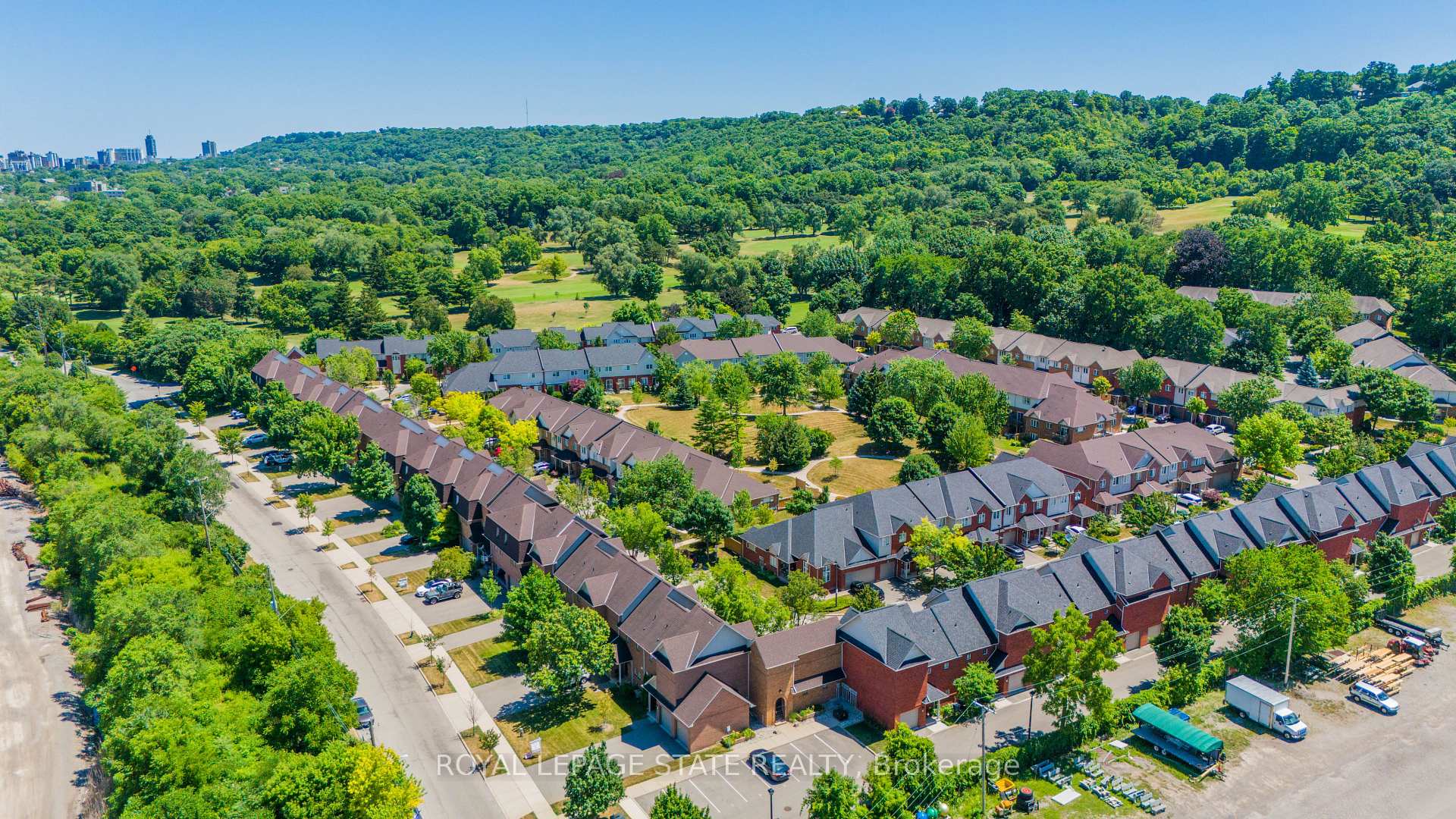 Photo 44 of Unit 16, 100 Beddoe Drive, Hamilton, Chedoke Park — HOMEH