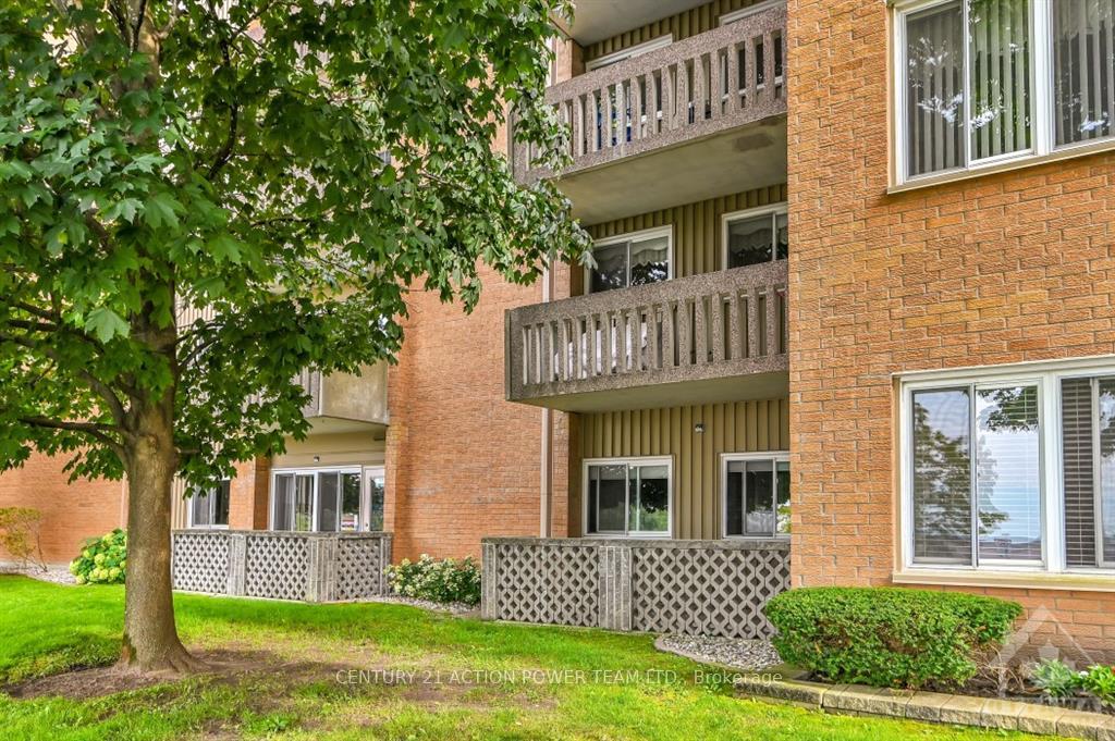 Photo 3 of Unit 202, 1599 Lassiter Terrace, Ottawa, Beaconwood — HOMEH