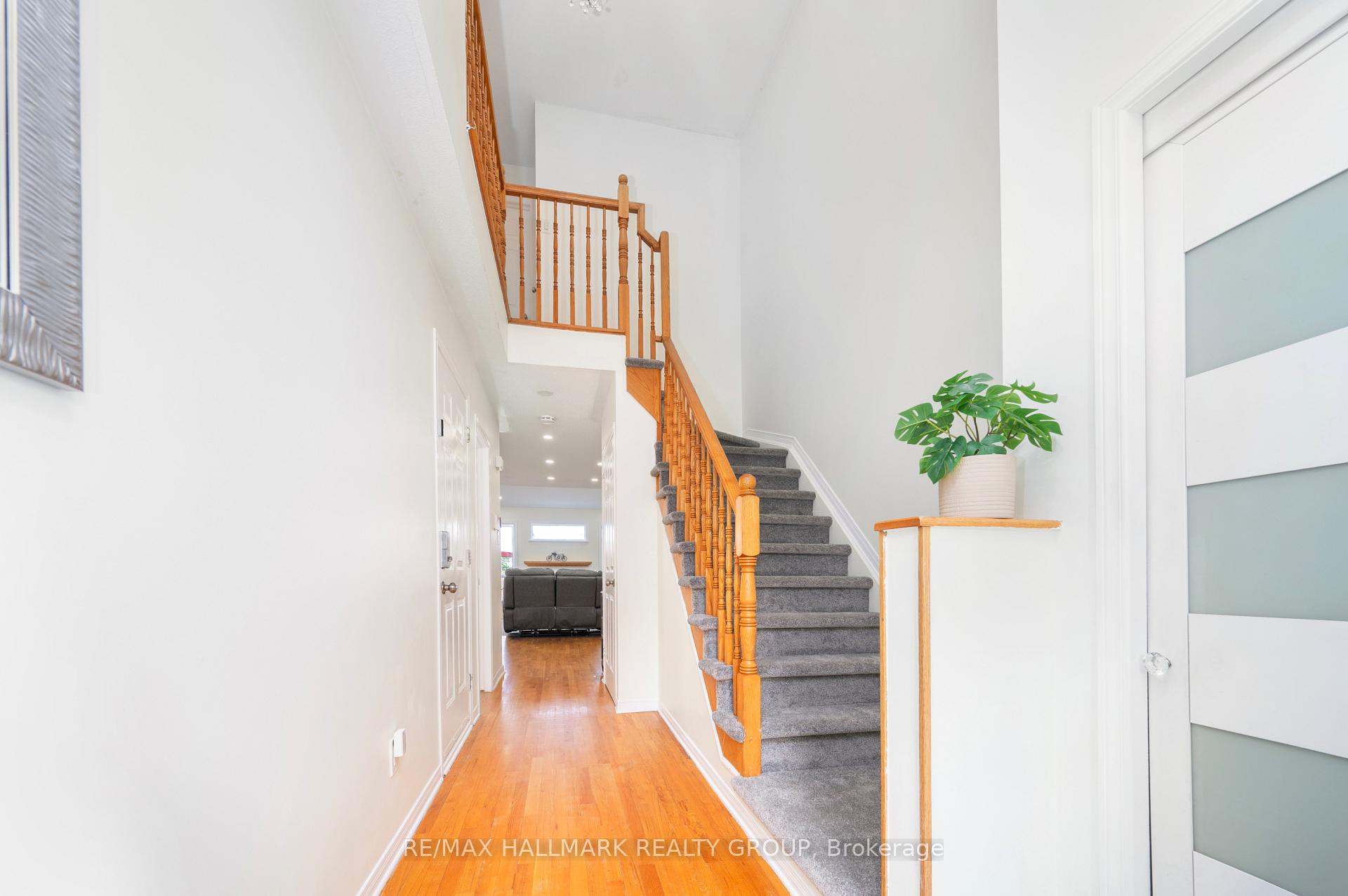 Photo 4 of 73 Palmadeo Drive, Ottawa, Barrhaven - Longfields — HOMEH