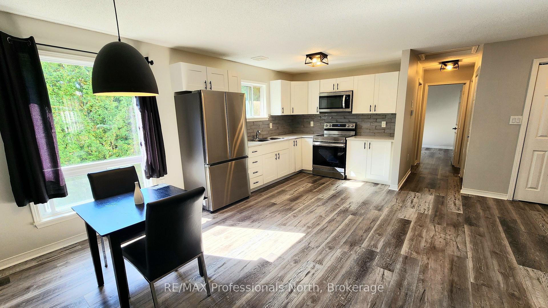 Photo 3 of Unit 33, 200 Pine Street, Bracebridge, Macaulay — HOMEH