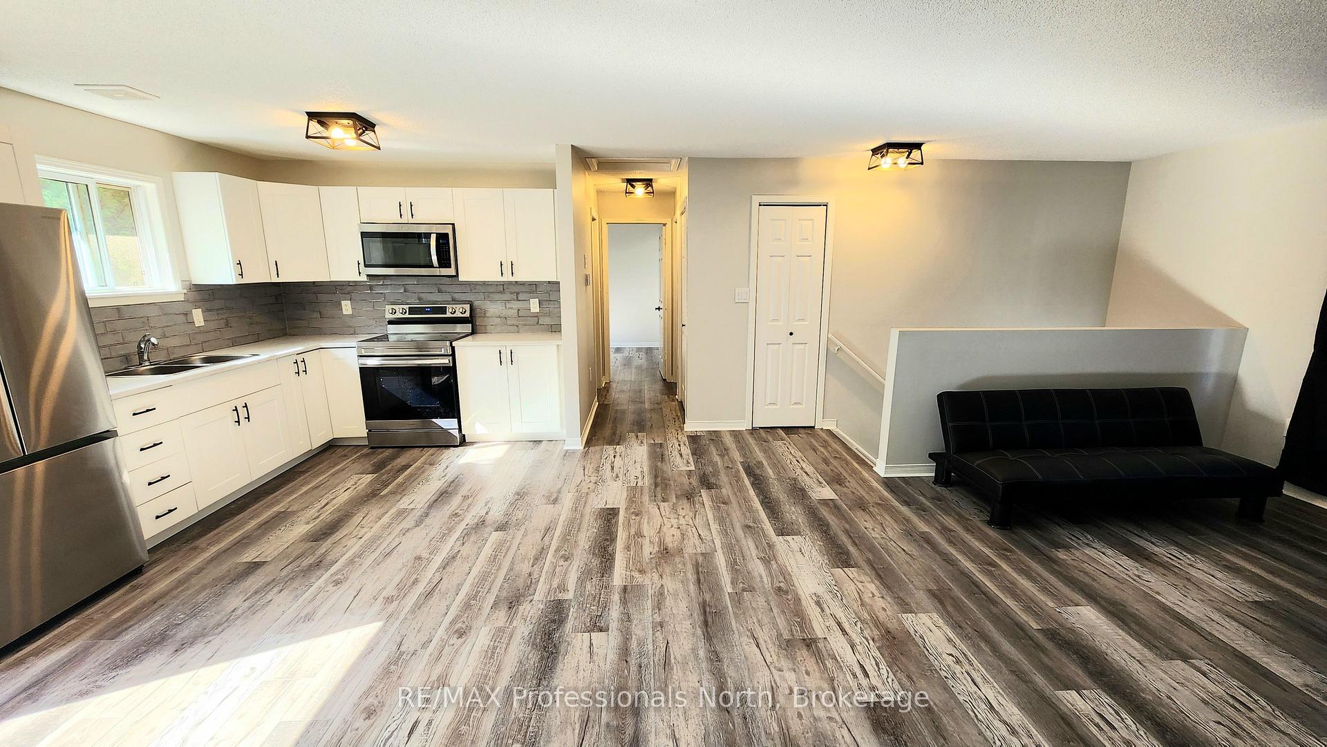 Photo 4 of Unit 33, 200 Pine Street, Bracebridge, Macaulay — HOMEH