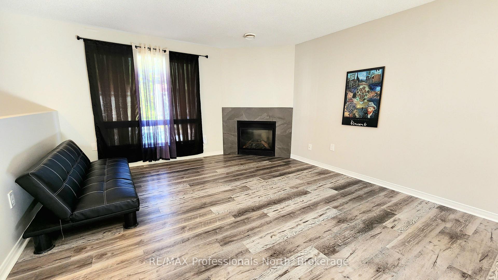 Photo 9 of Unit 33, 200 Pine Street, Bracebridge, Macaulay — HOMEH