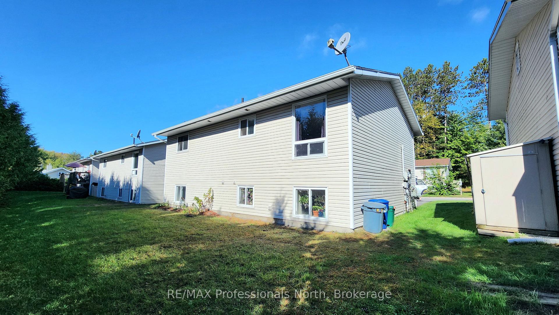 Photo 21 of Unit 33, 200 Pine Street, Bracebridge, Macaulay — HOMEH