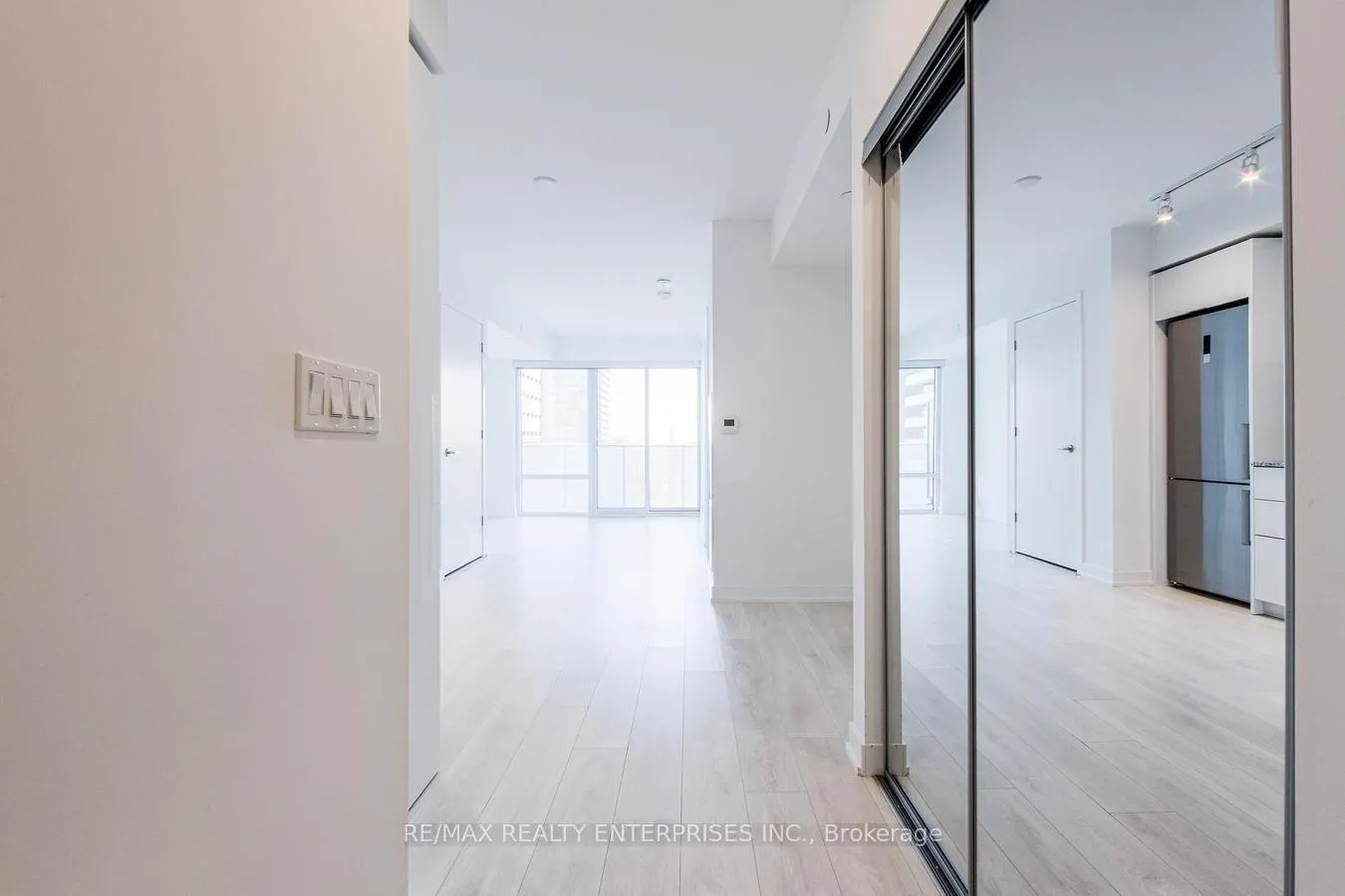 Photo 9 of Unit 1401, 501 Yonge Street, Toronto, Church-Yonge Corridor — HOMEH
