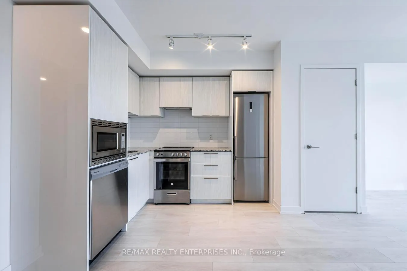 Photo 11 of Unit 1401, 501 Yonge Street, Toronto, Church-Yonge Corridor — HOMEH
