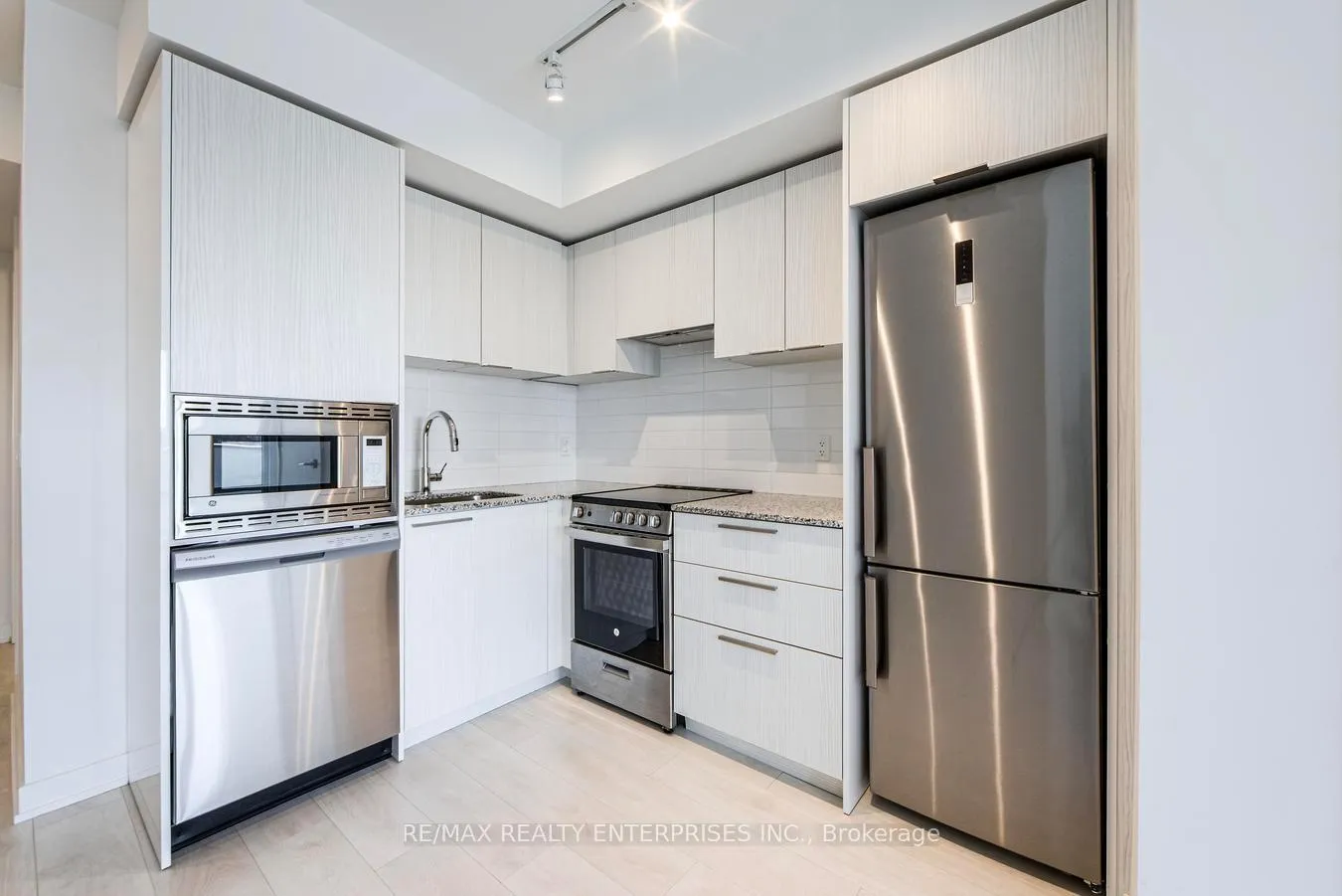 Photo 12 of Unit 1401, 501 Yonge Street, Toronto, Church-Yonge Corridor — HOMEH