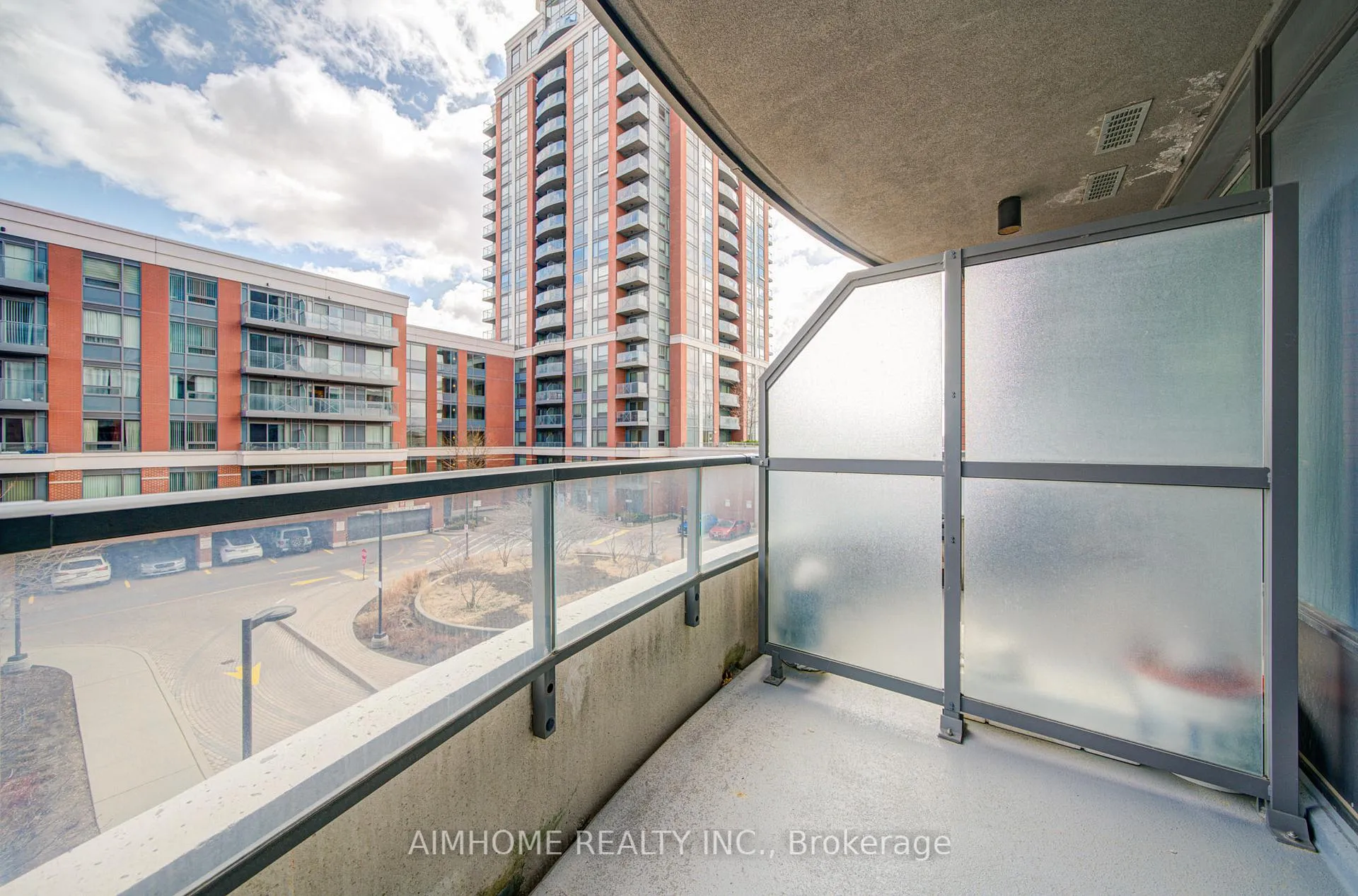 Photo 27 of Unit 318, 1 Uptown Drive, Markham, Unionville — HOMEH