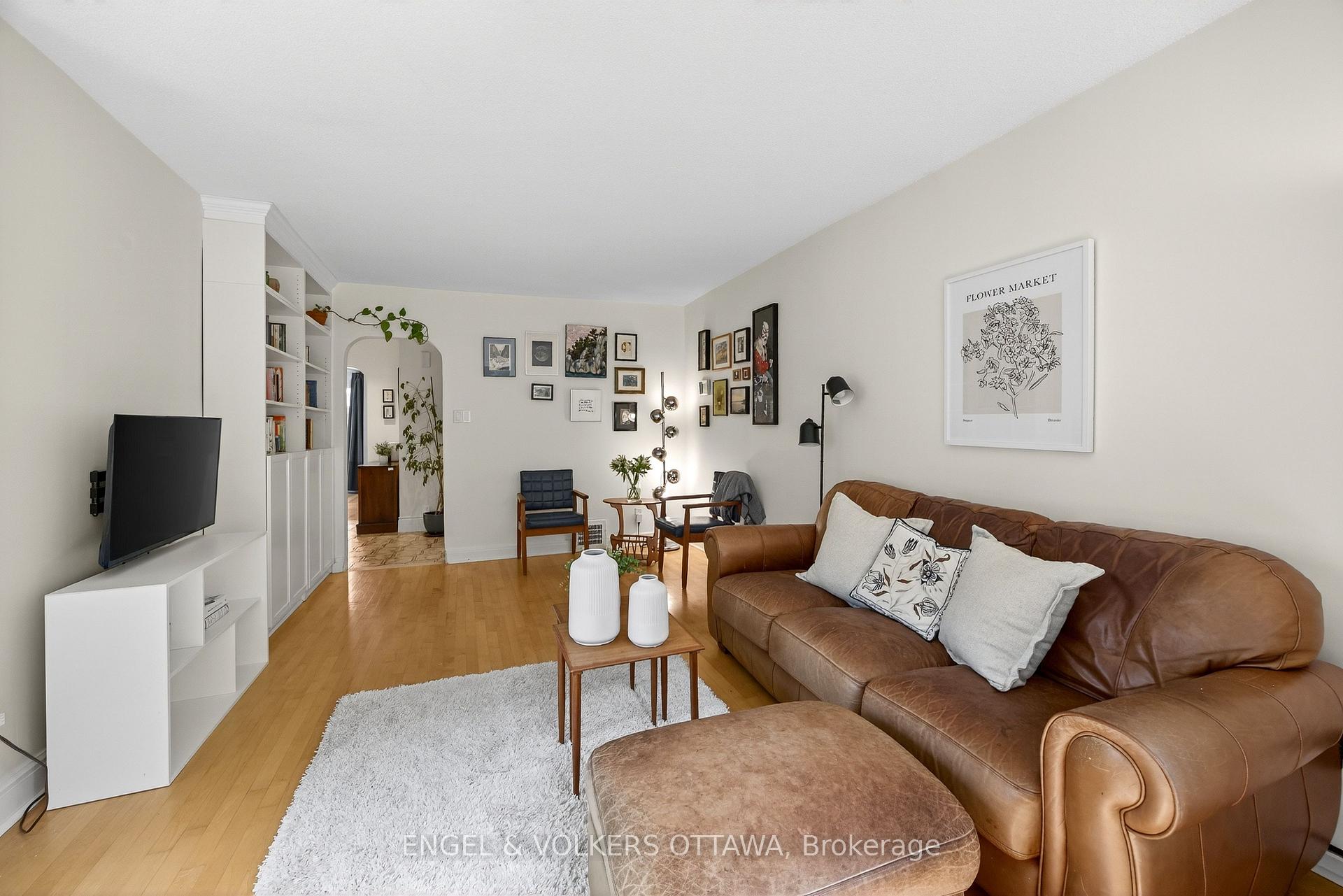 Photo 17 of 76 Norman Street, Ottawa, West Centre Town — HOMEH