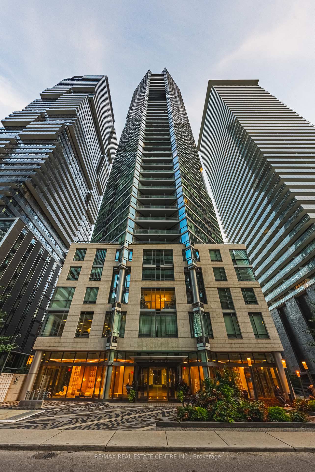 Photo 2 of Unit 605, 45 Charles Street E, Toronto, Church-Yonge Corridor — HOMEH