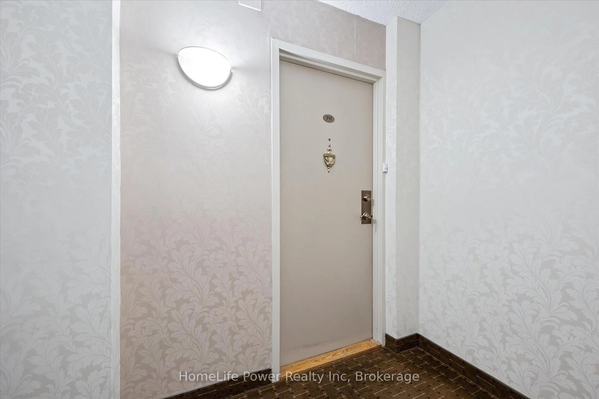 Photo 3 of Unit 711, 19 Woodlawn Road E, Guelph, Riverside Park — HOMEH