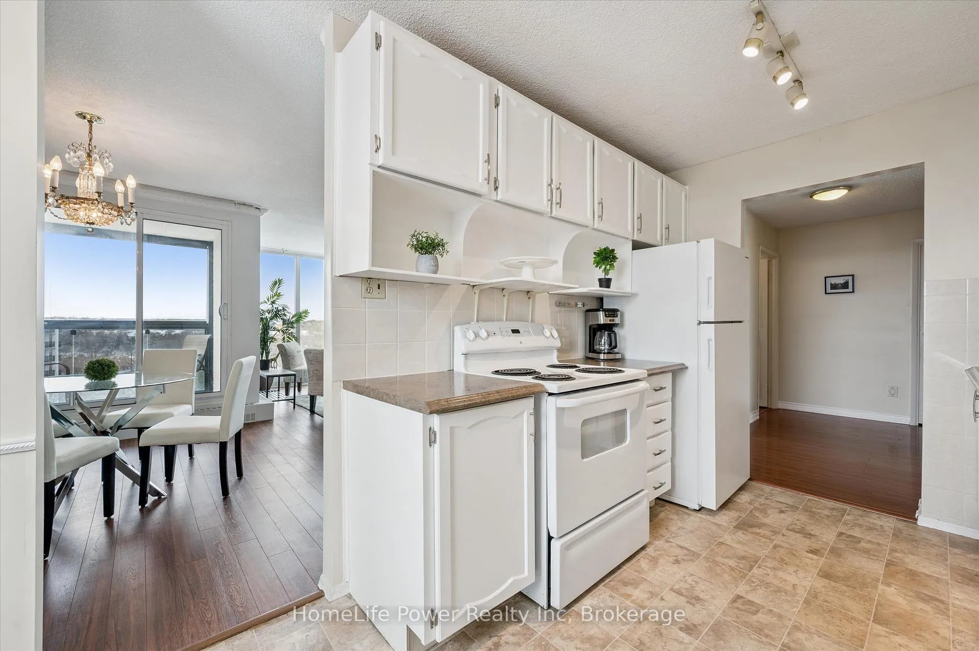 Photo 11 of Unit 711, 19 Woodlawn Road E, Guelph, Riverside Park — HOMEH