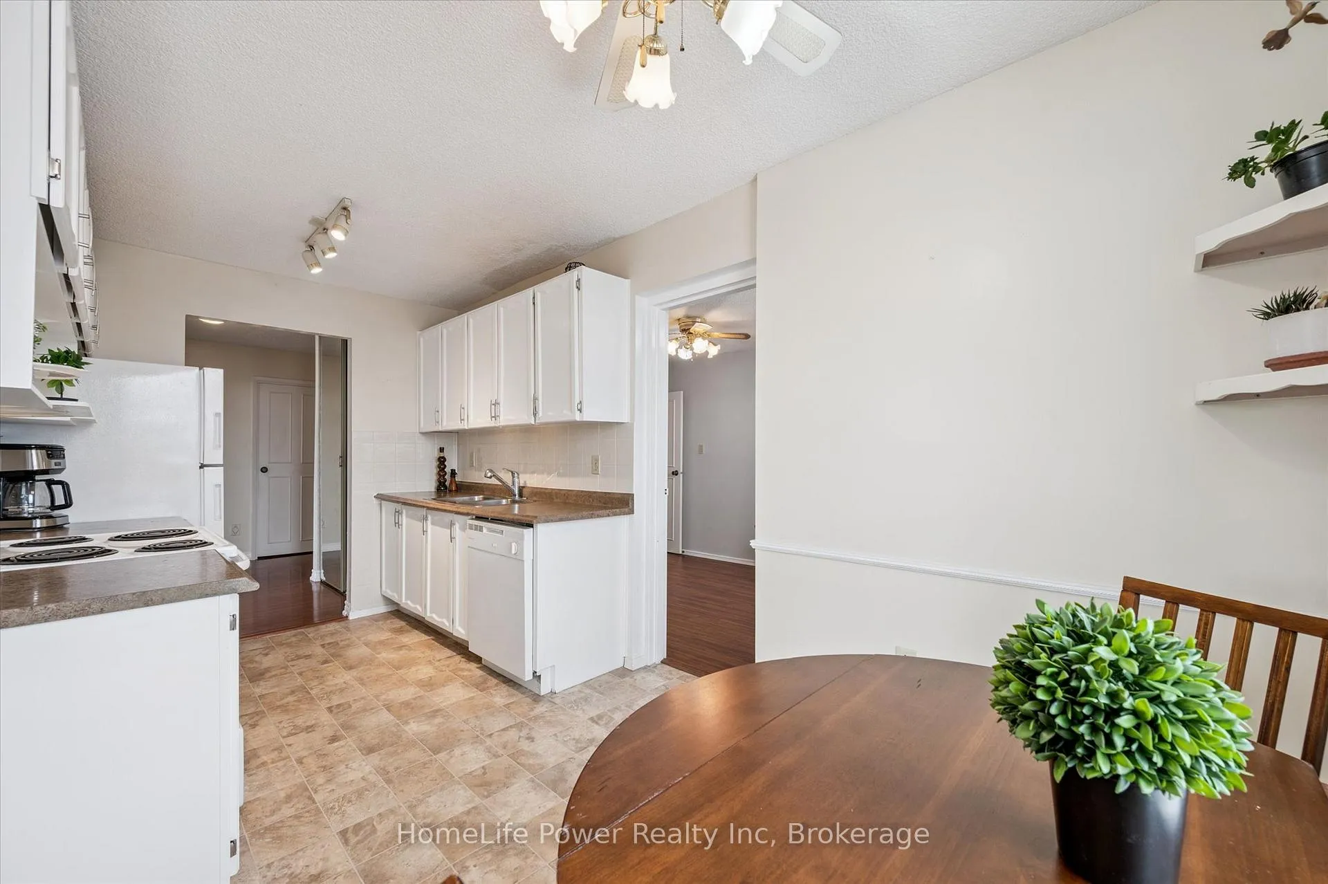 Photo 14 of Unit 711, 19 Woodlawn Road E, Guelph, Riverside Park — HOMEH