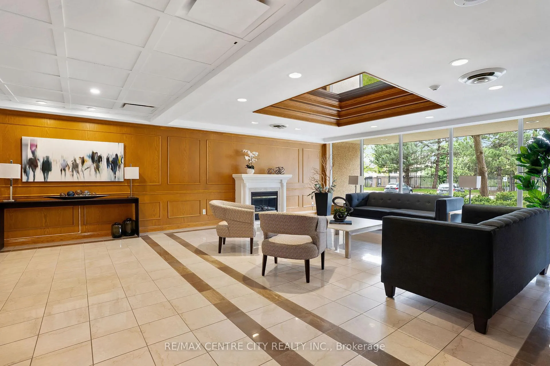 Photo 4 of Unit 808, 4 Willow Street, Waterloo — HOMEH