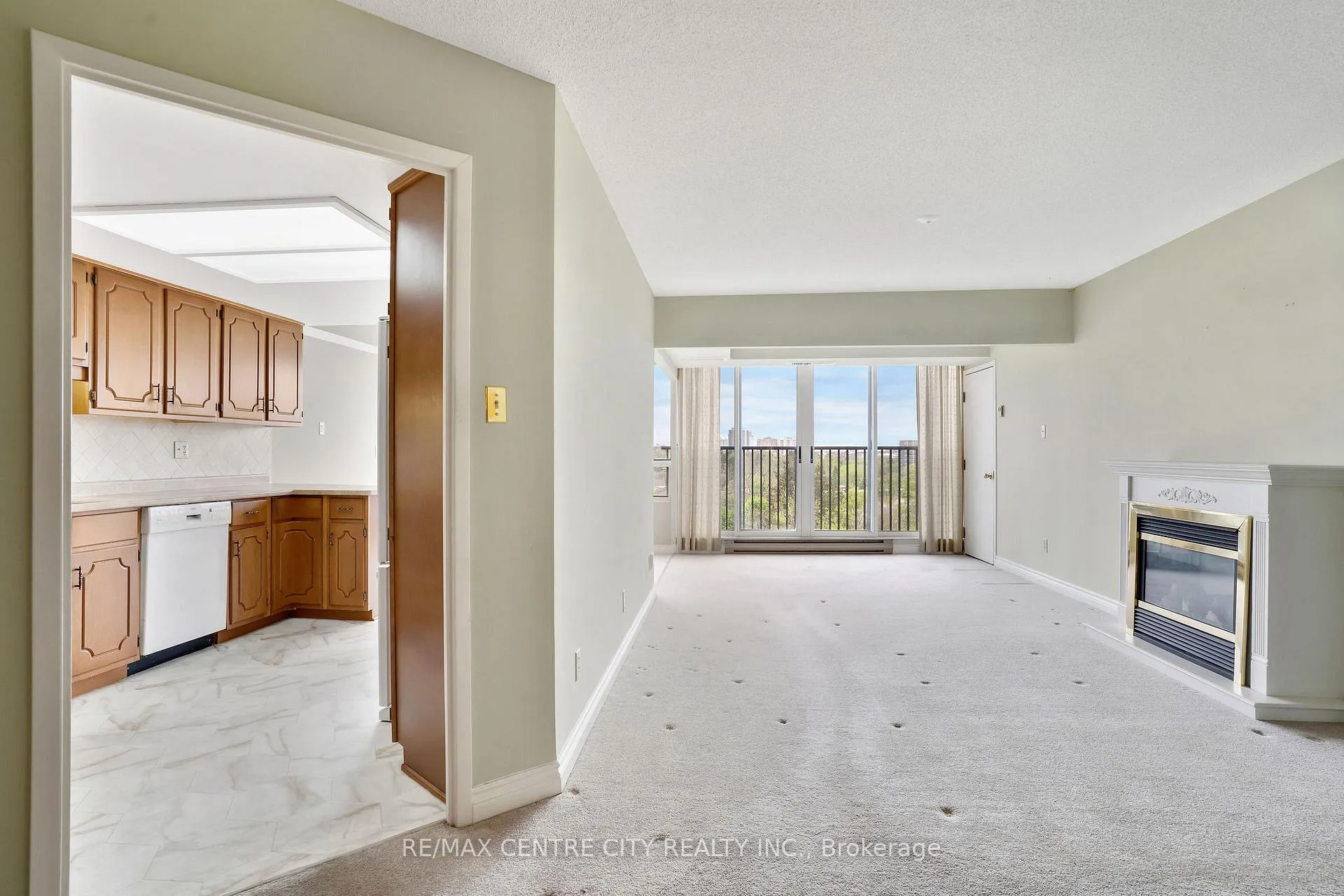 Photo 9 of Unit 808, 4 Willow Street, Waterloo — HOMEH
