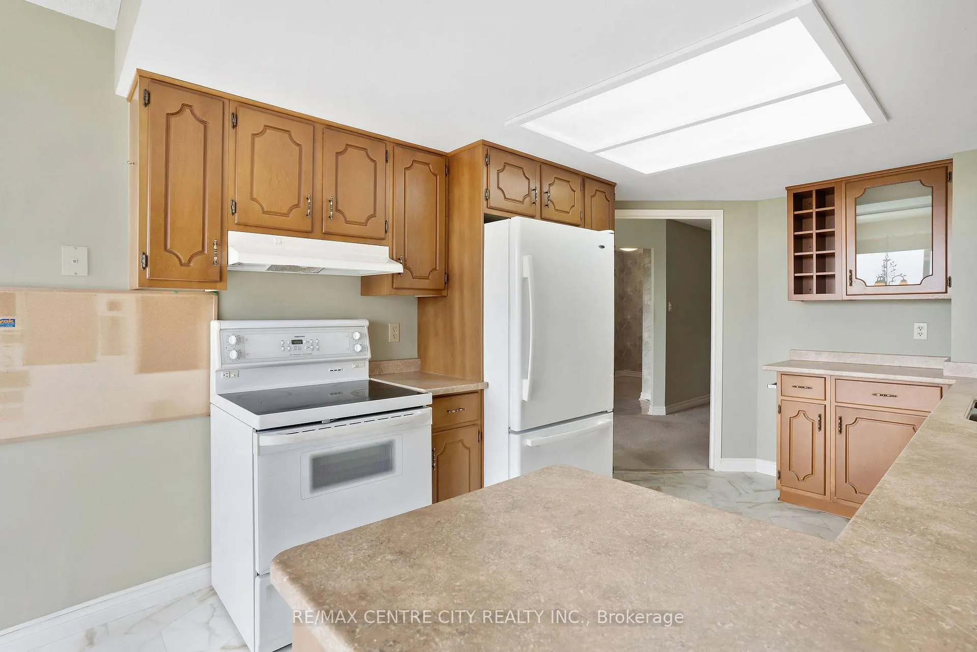 Photo 15 of Unit 808, 4 Willow Street, Waterloo — HOMEH