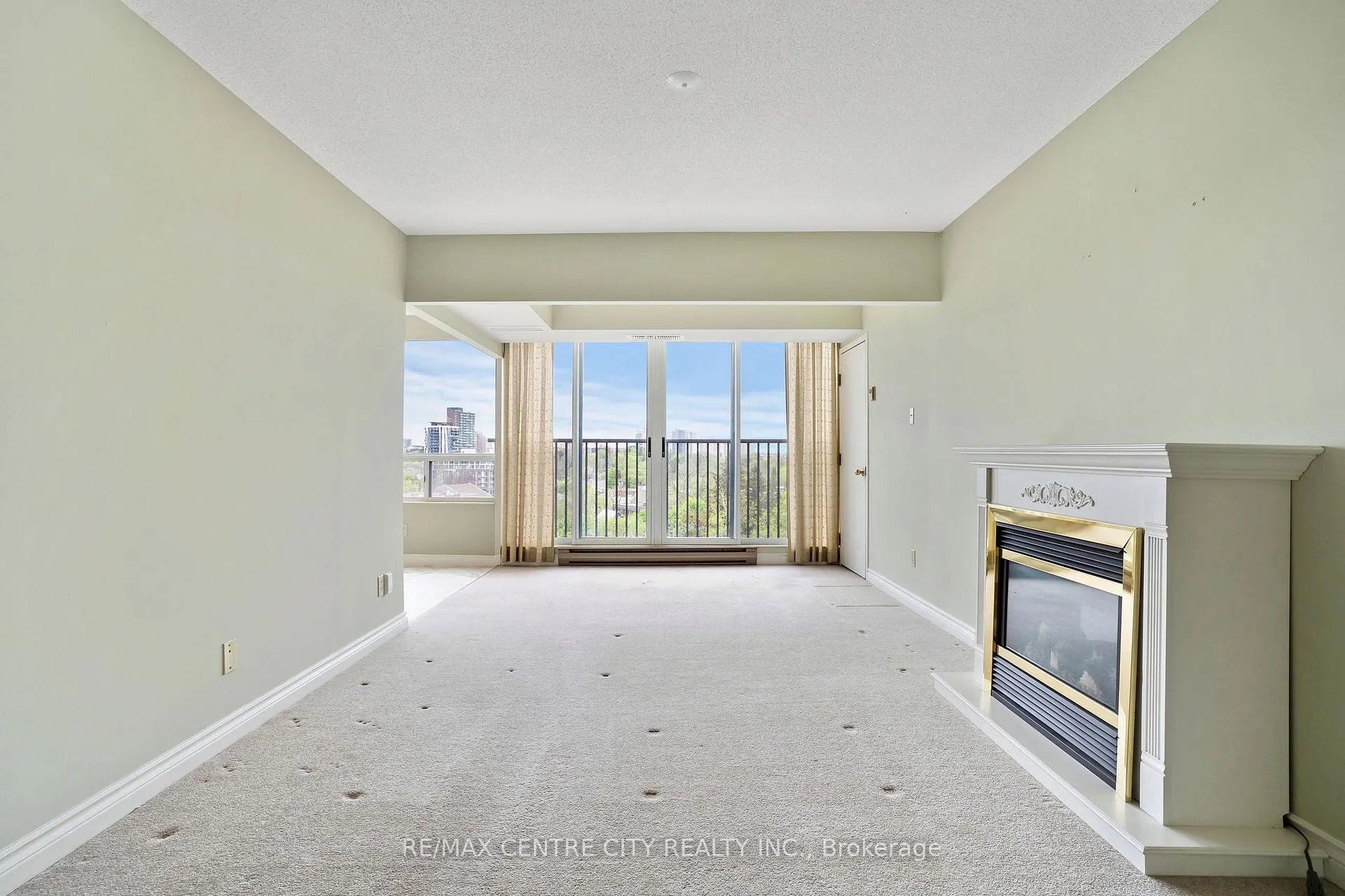 Photo 19 of Unit 808, 4 Willow Street, Waterloo — HOMEH