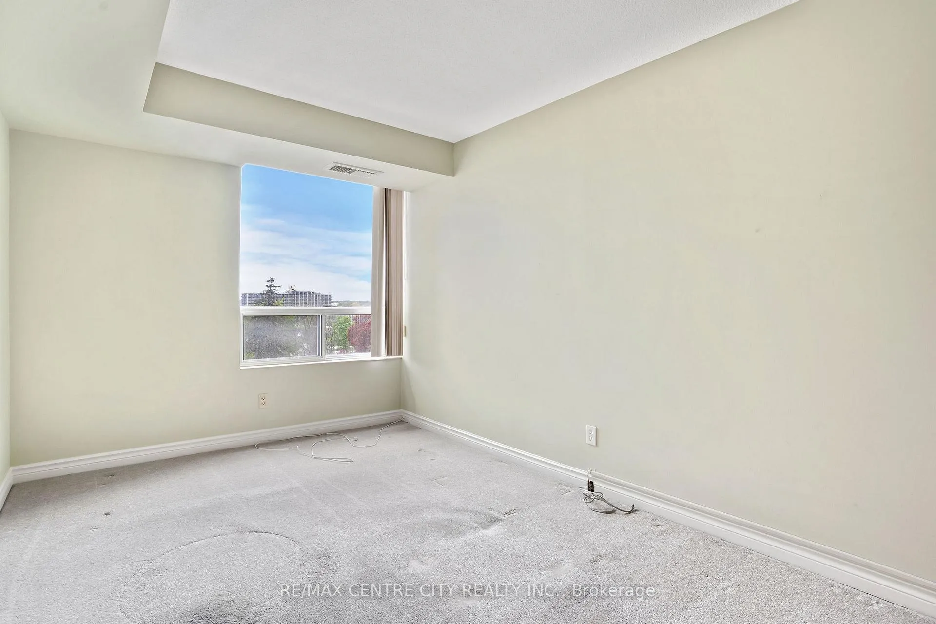 Photo 22 of Unit 808, 4 Willow Street, Waterloo — HOMEH