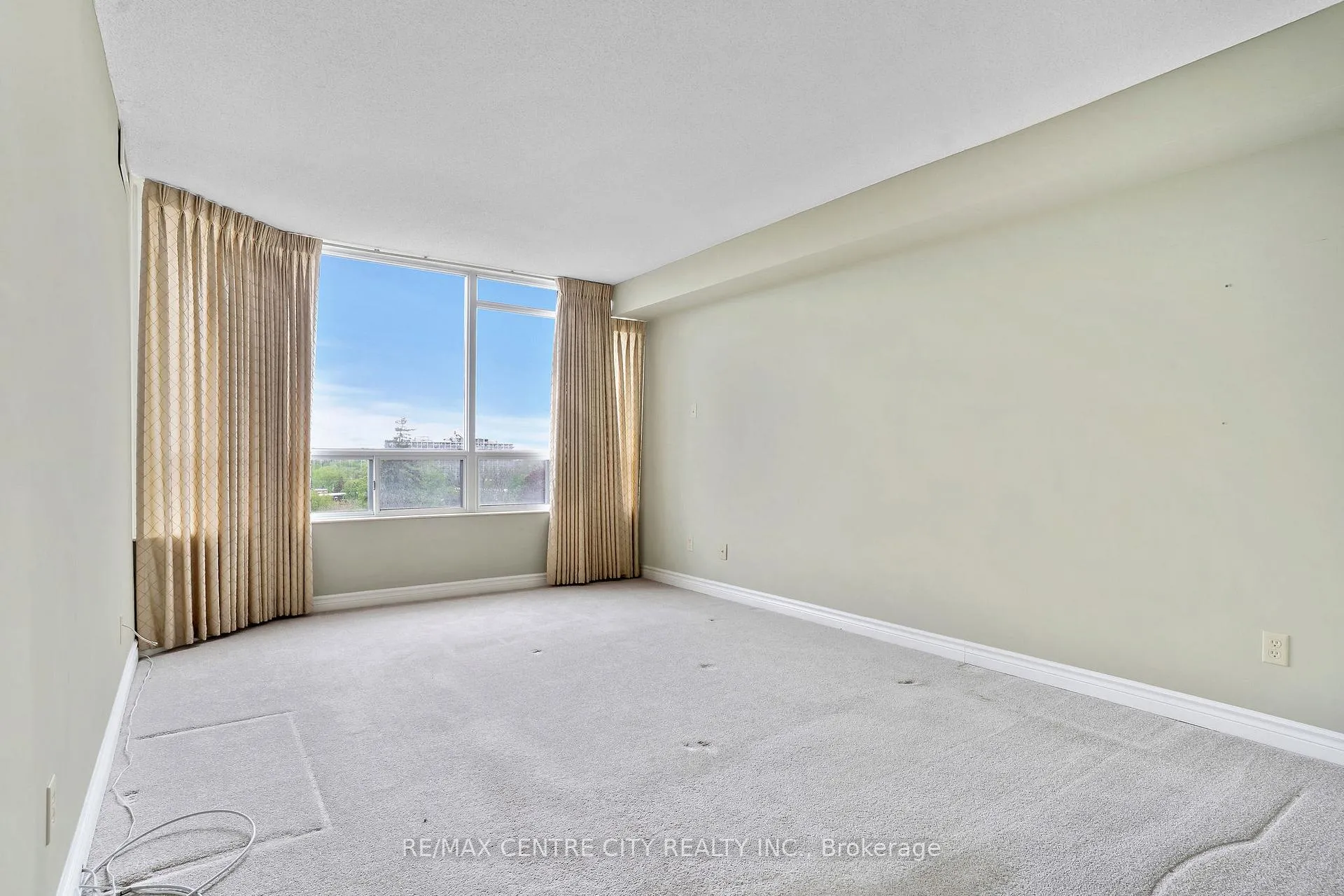 Photo 28 of Unit 808, 4 Willow Street, Waterloo — HOMEH