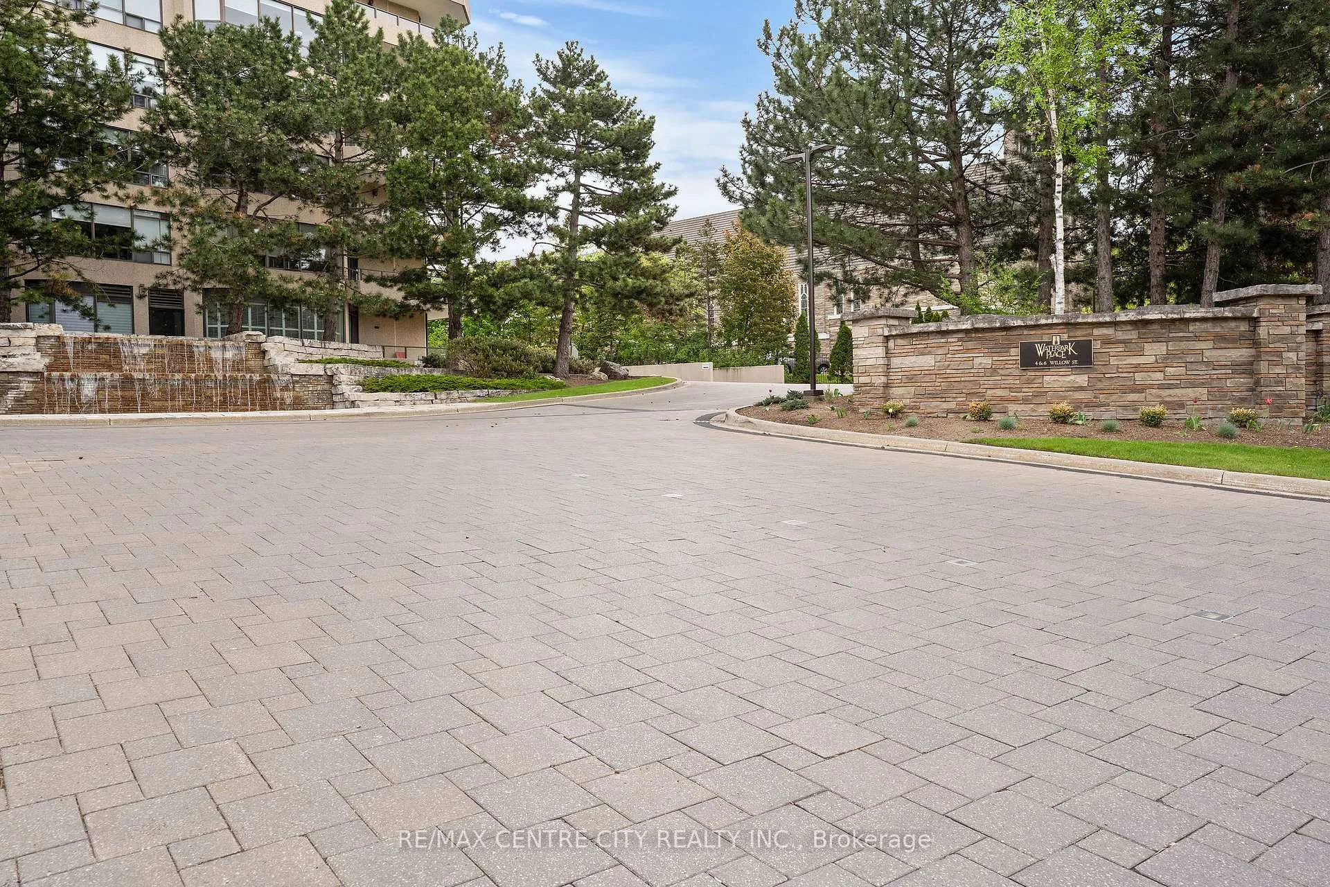 Photo 32 of Unit 808, 4 Willow Street, Waterloo — HOMEH